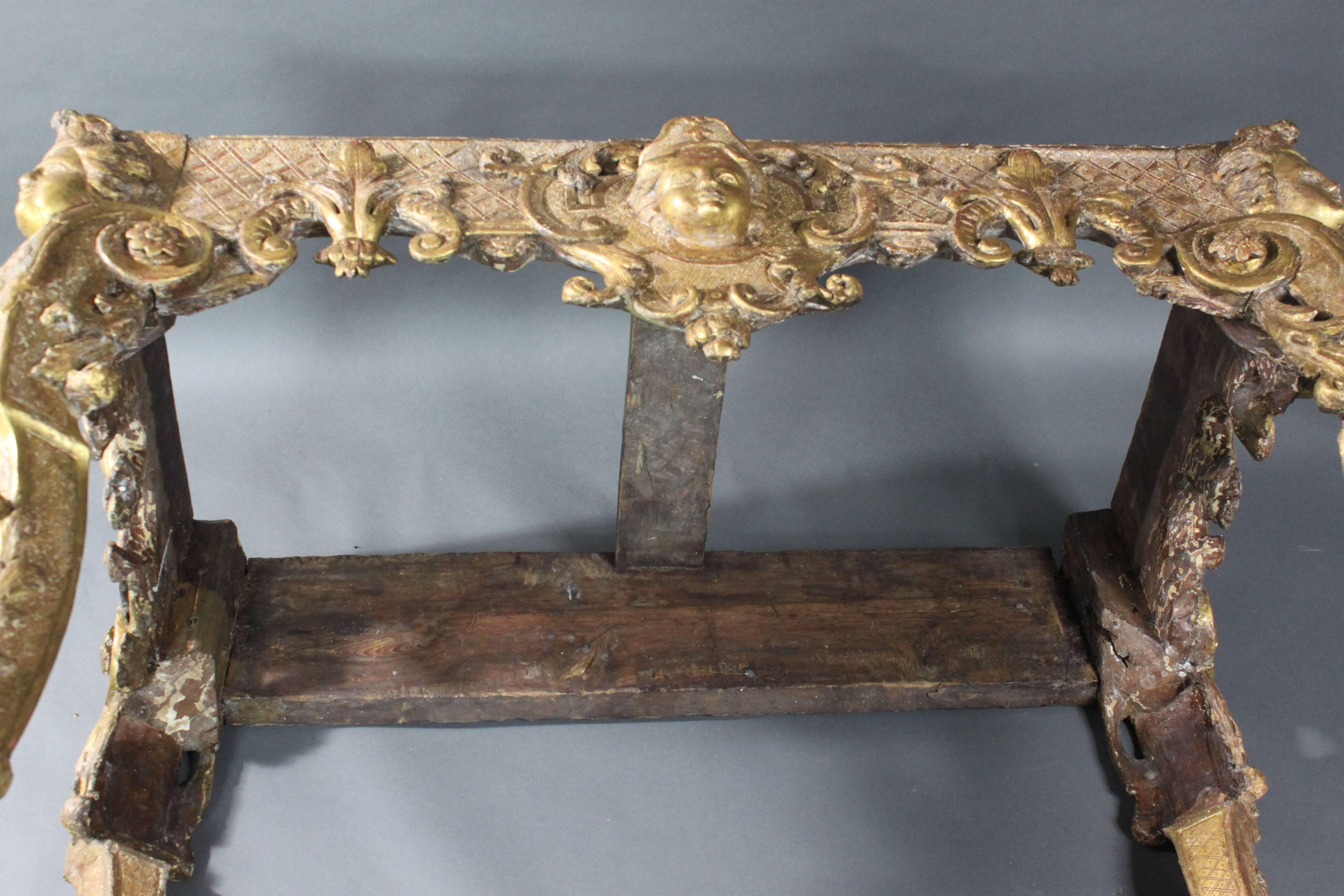 Late 17th Century Gilt wood Console Table 3