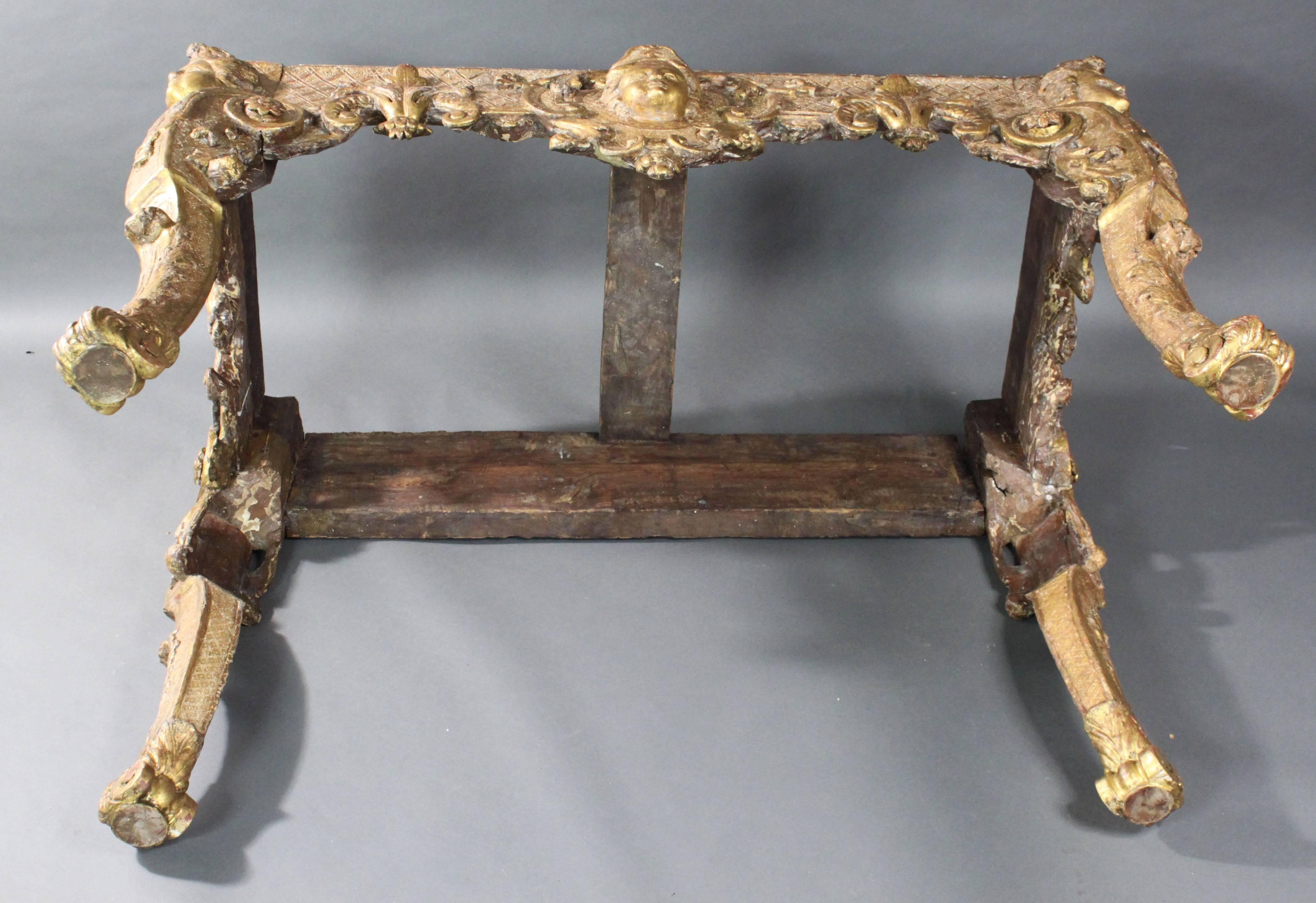 Late 17th Century Gilt wood Console Table 4