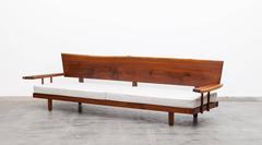 Atemberaubendes George Nakashima Sofa 'a' ** Neue Polsterung **