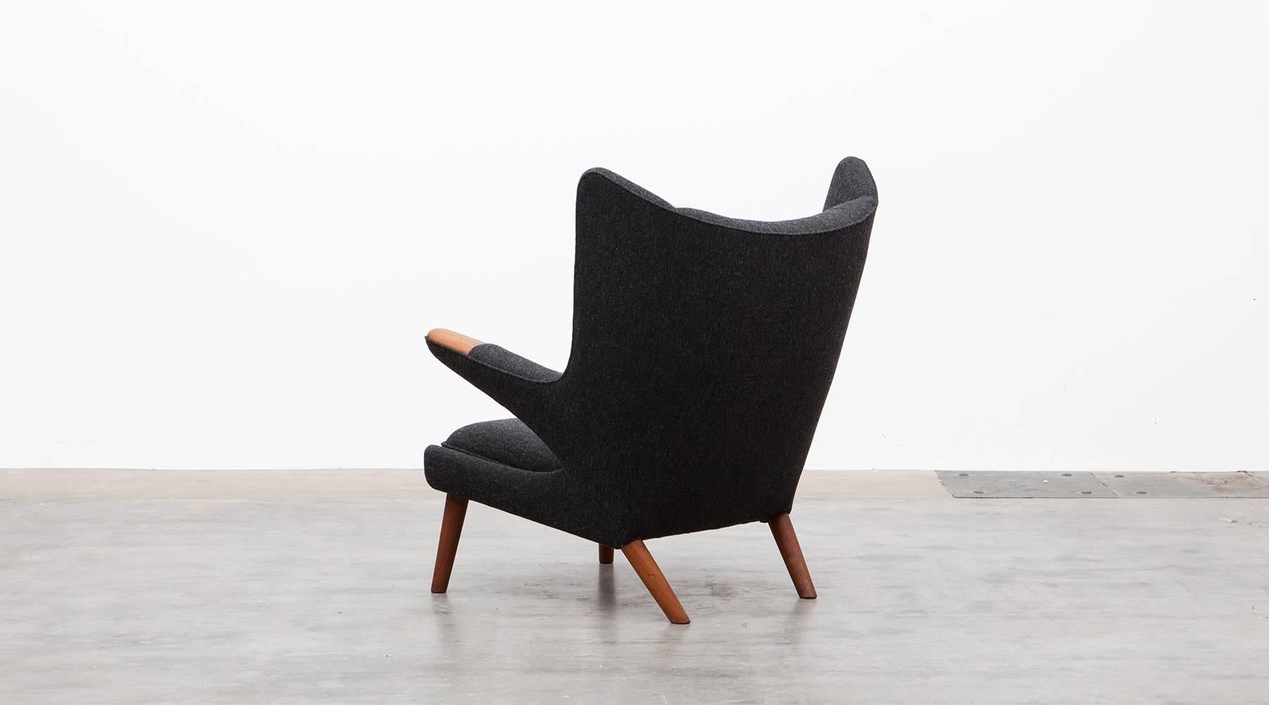 Mid-Century Modern Hans Wegner Papa Bear Lounge Chair 'D', New Upholstery