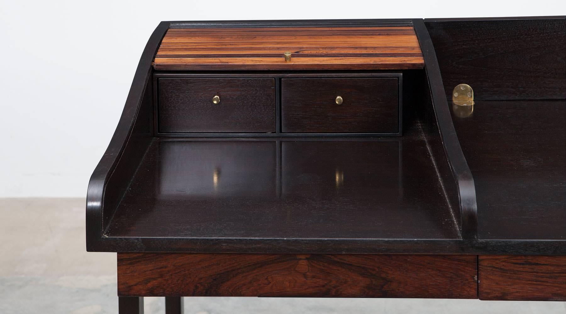 American 1960´s brown wooden Desk by Edward Wormley 'b' For Sale