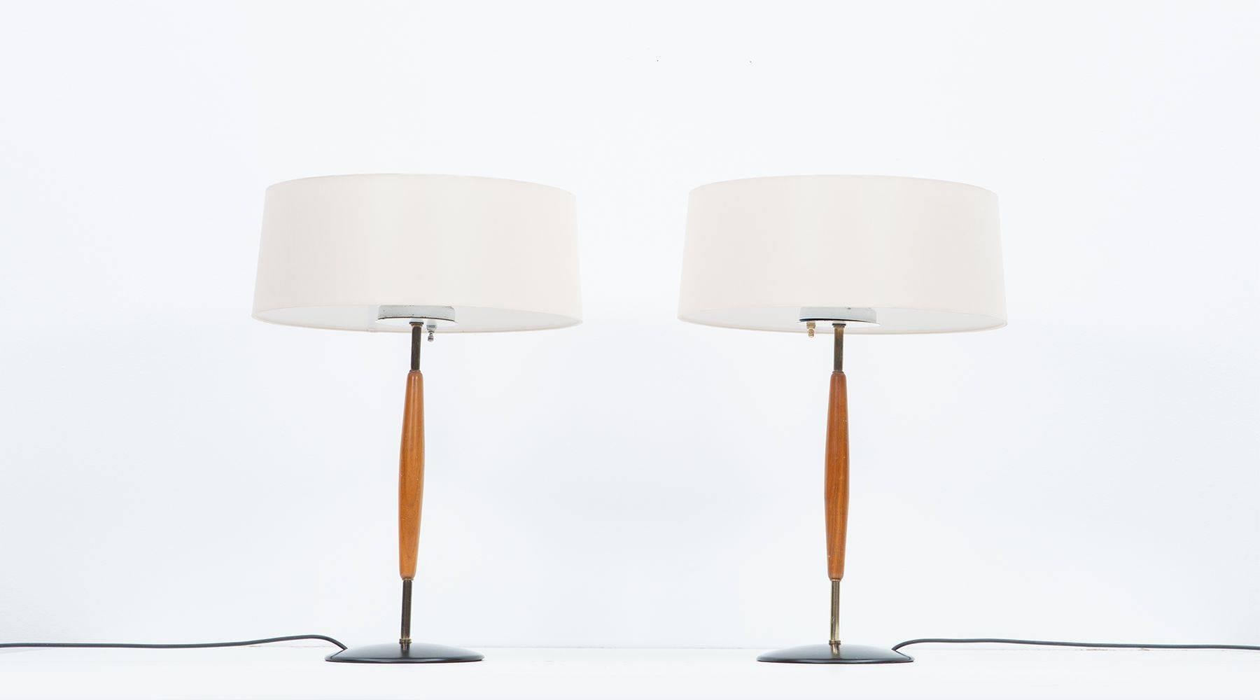 Mid-Century Modern Pair of Gerald Thurston Table Lamp