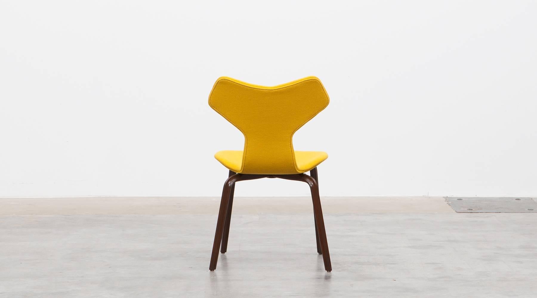 1950s Yellow Upholstery, set of four Plywood Chairs by Arne Jacobsen For Sale 1