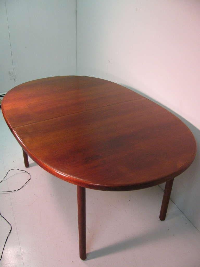 Teak Oval Danish Mid Century Modern Dining Table with Two Leafs In Good Condition In Port Jervis, NY