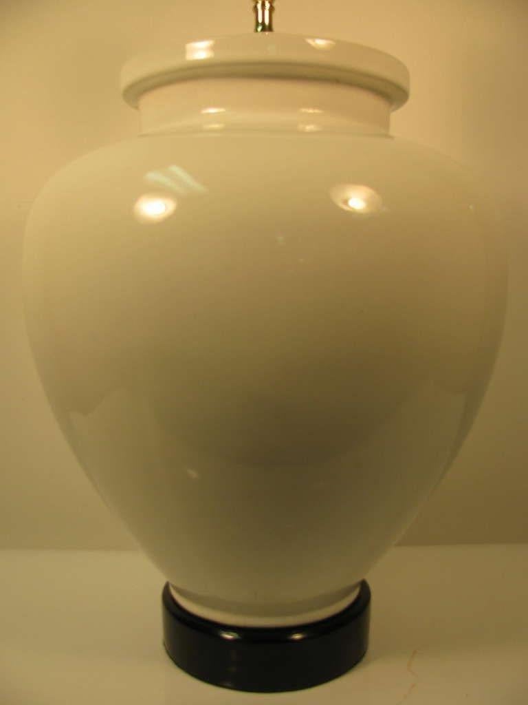 Pair of Large Elegant White Porcelain Glazed Ceramic Table Lamps In Excellent Condition In Port Jervis, NY