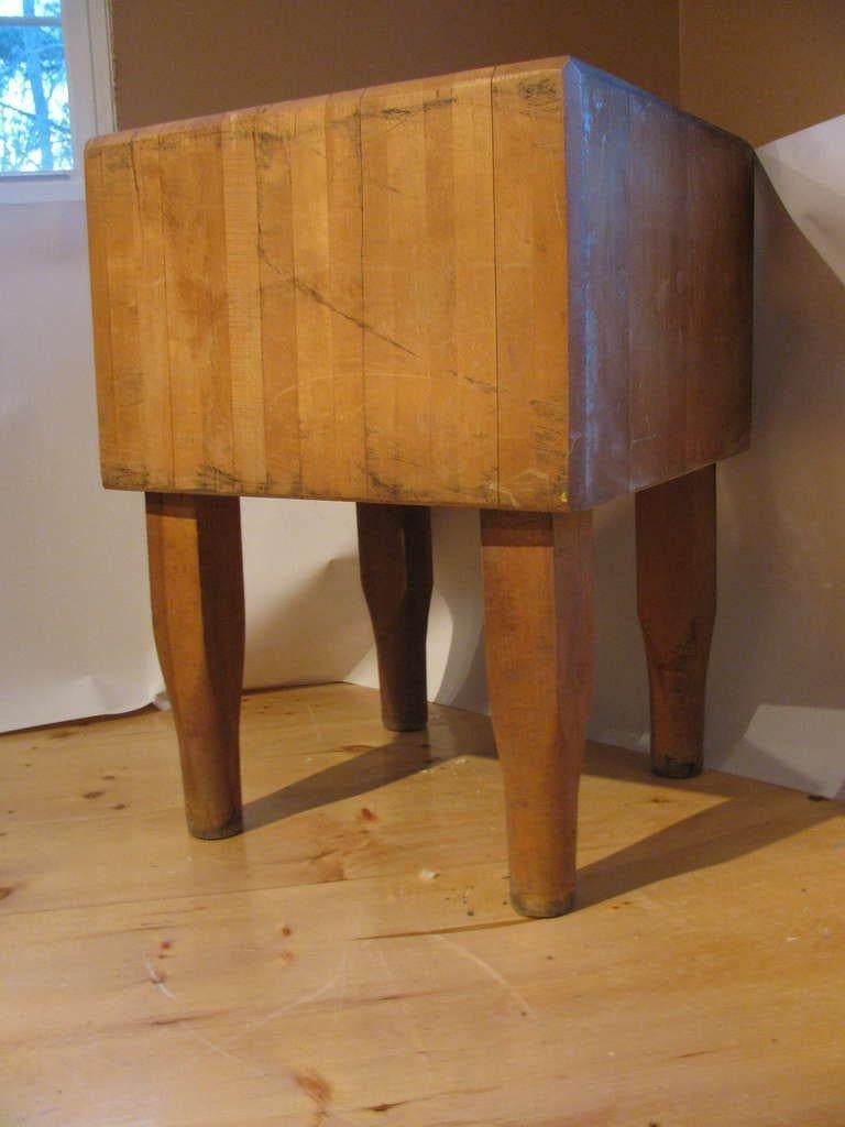 Massiver Butchers Block-Tisch aus Ahornholz im Zustand „Gut“ in Port Jervis, NY