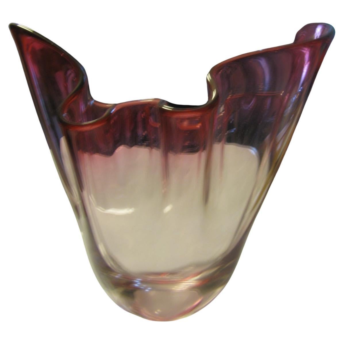 Canadien Grand vase en verre d'art mouchoir de style mi-siècle moderne, par Chalet en vente