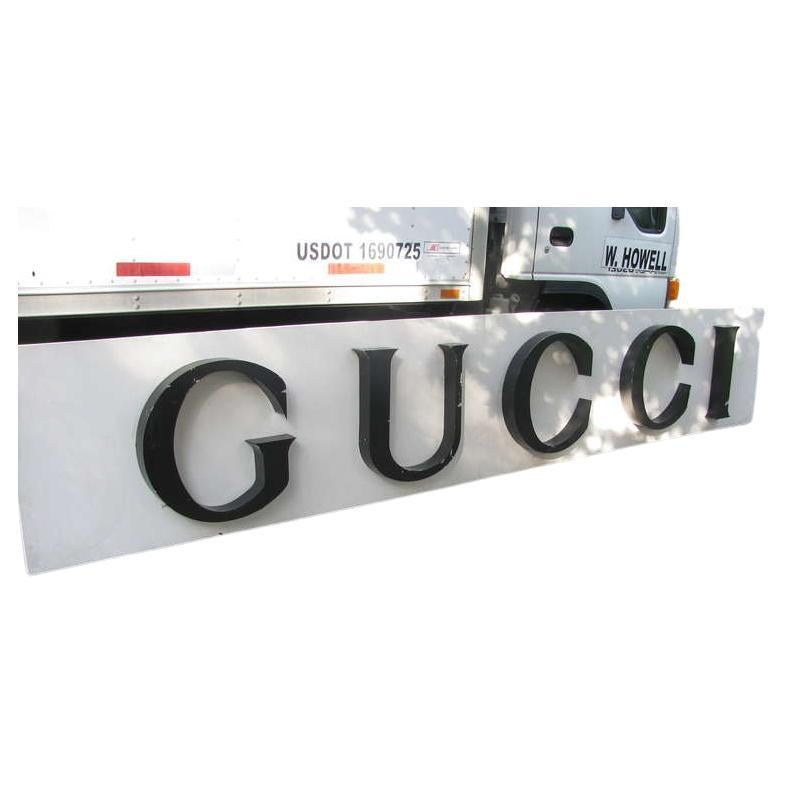 sign of gucci