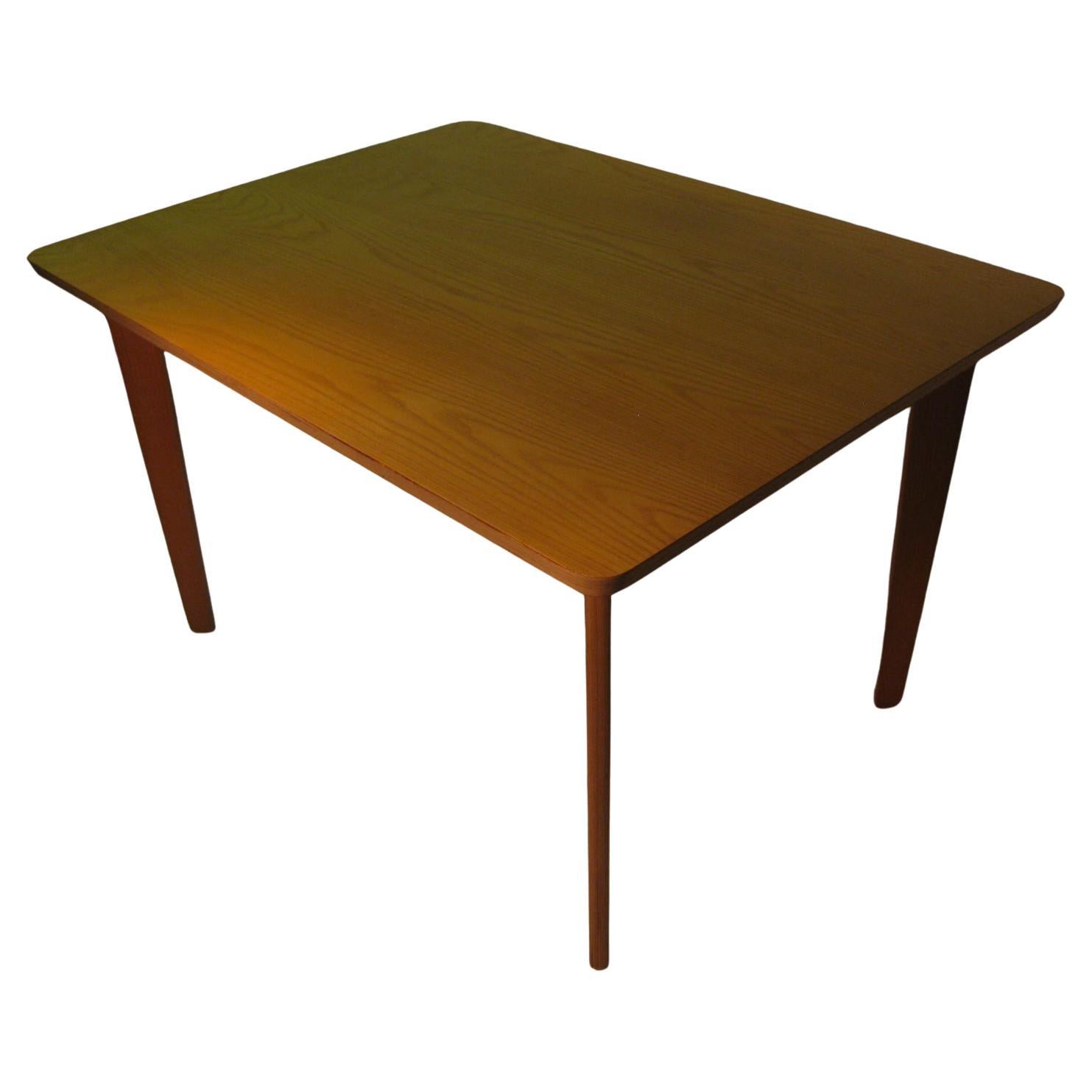 American Late 20th Century Modern Custom-Made Oak Table For Sale