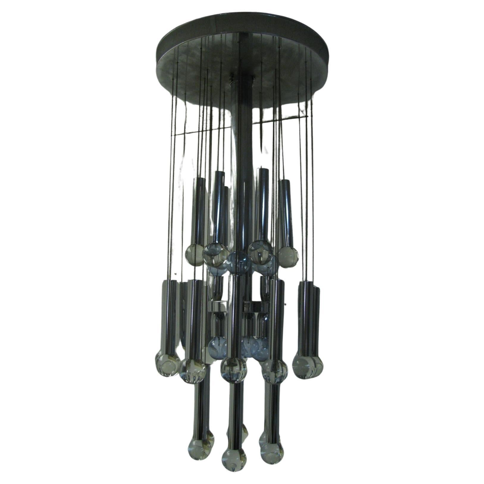 Mid-Century Modern Italian 8 Light Chandelier Gaetano Sciolari For Sale