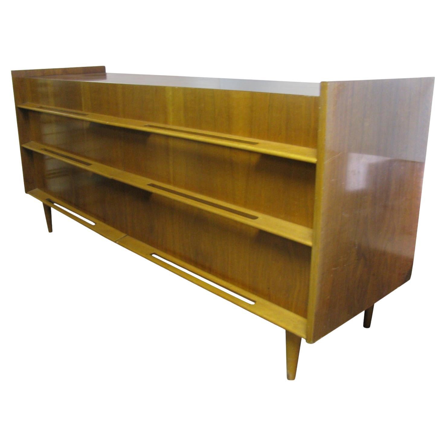 Edmond Spence Mid Century Modern Long Dresser Walnut & Birch Made In Sweden In Good Condition For Sale In Port Jervis, NY