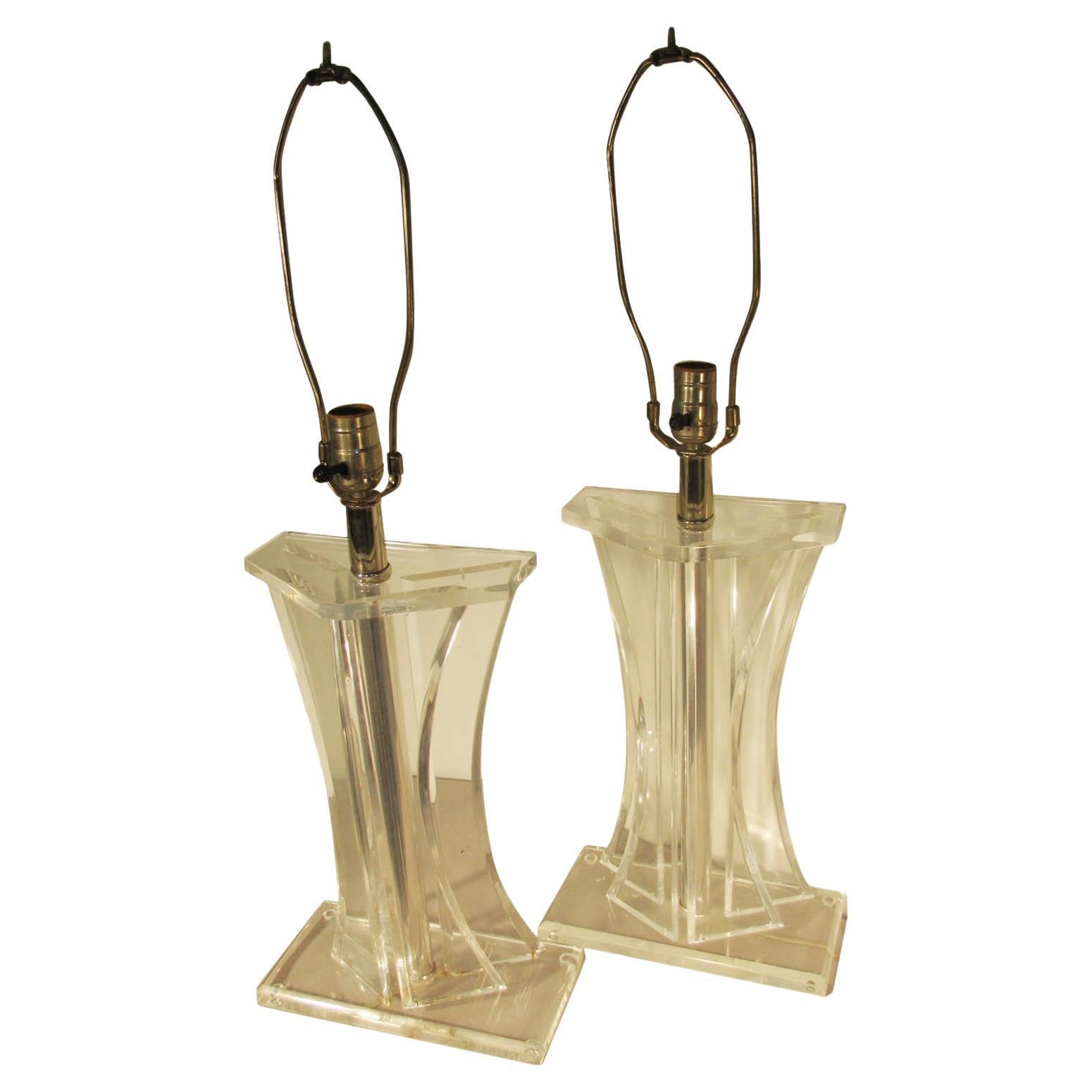 Pair of Mid-Century Modern Lucite Table Lamps For Sale