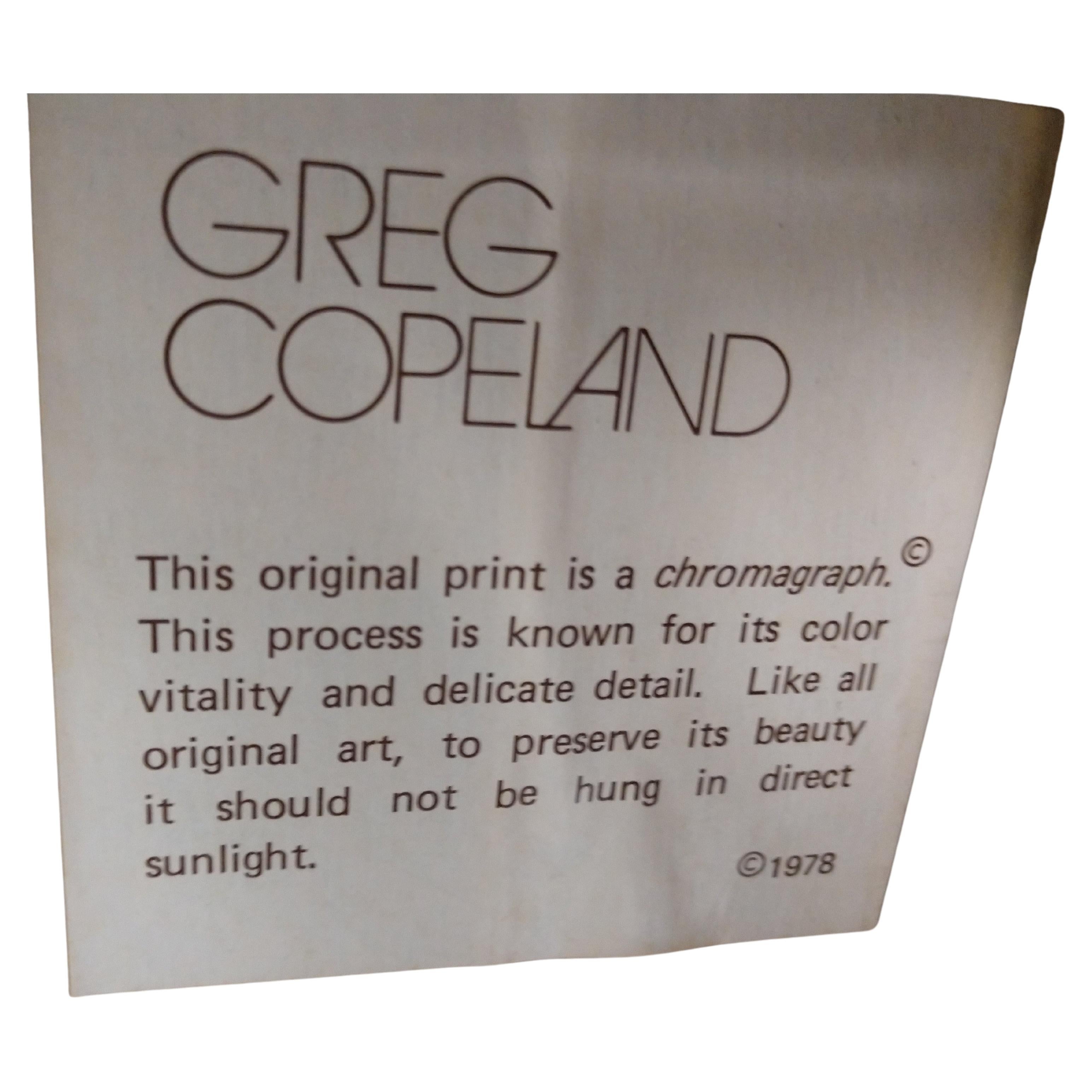 Zwei gerahmte Tafeln mit den Maßen 48,5 x 26,5 für eine Chromolithographie von Greg Copeland, signiert und nummeriert 4/250. Asiatisch inspiriert mit flacher Farbgebung in Gelb- und Brauntönen. Hinter Glas und in ausgezeichnetem Zustand.