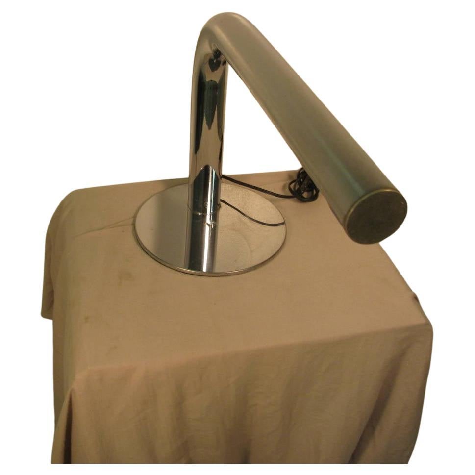 Américain Lampe de bureau tube chromée mi-siècle moderne Richard Sonneman en vente