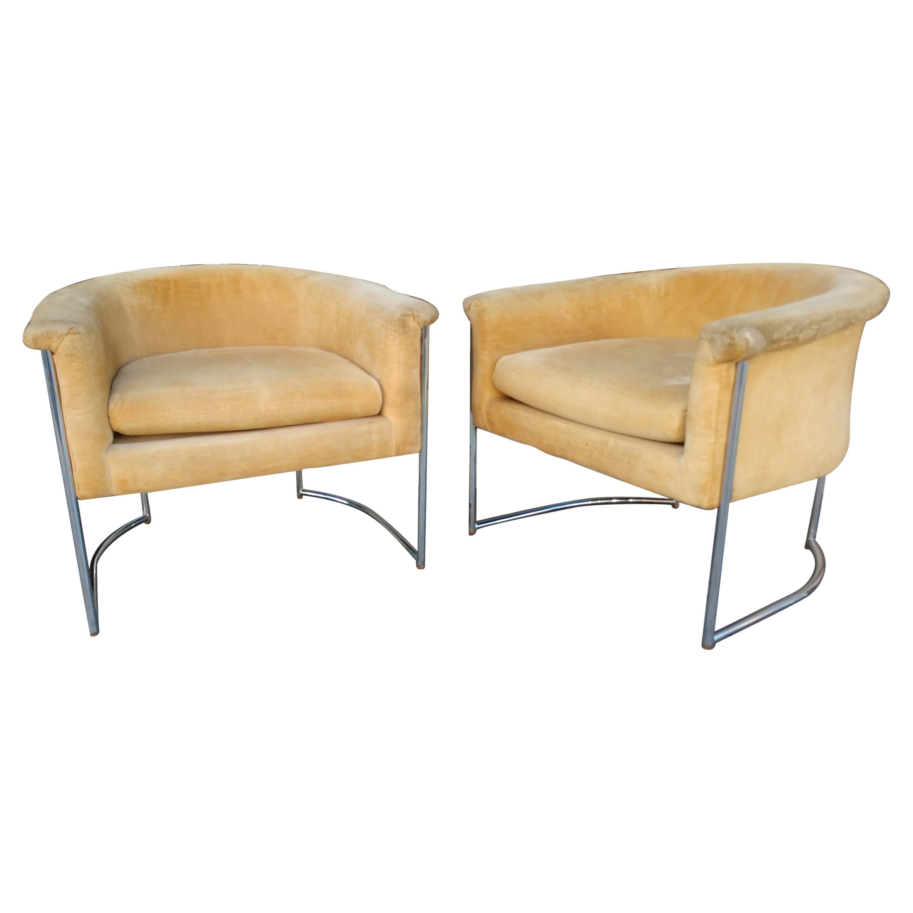 Upholstery Pair of Mid-Century Modern Barrel Back Lounge Chairs For Sale