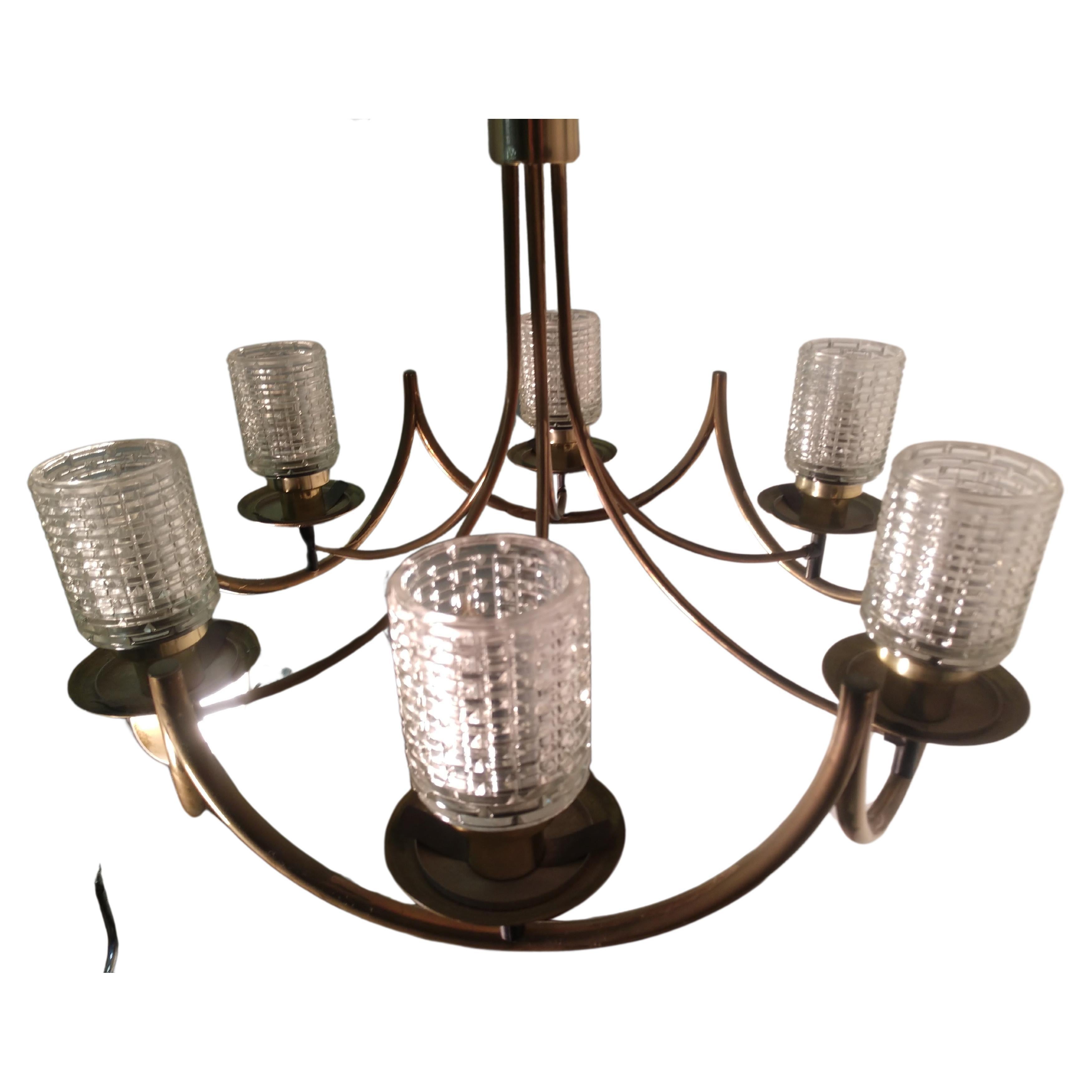 Mid-Century Modern Lightolier Brass with Cast Glass Shades Chandelier For Sale