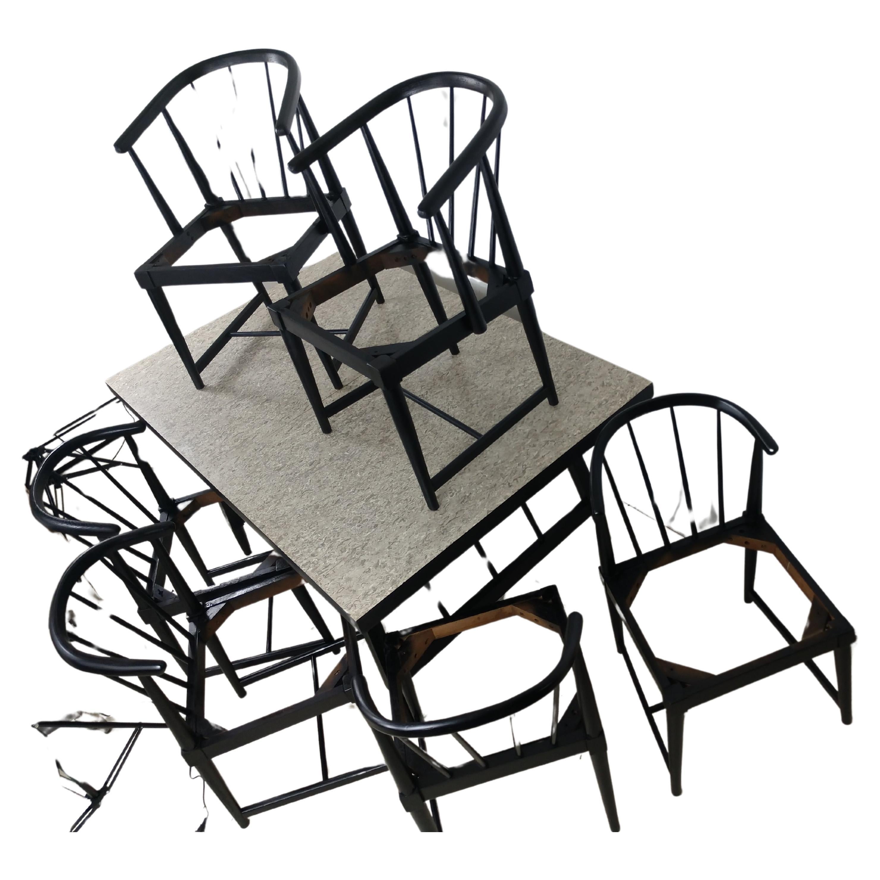 Table de salle à manger moderne du milieu du siècle dernier avec six chaises et trois feuilles de Mengel Bon état - En vente à Port Jervis, NY