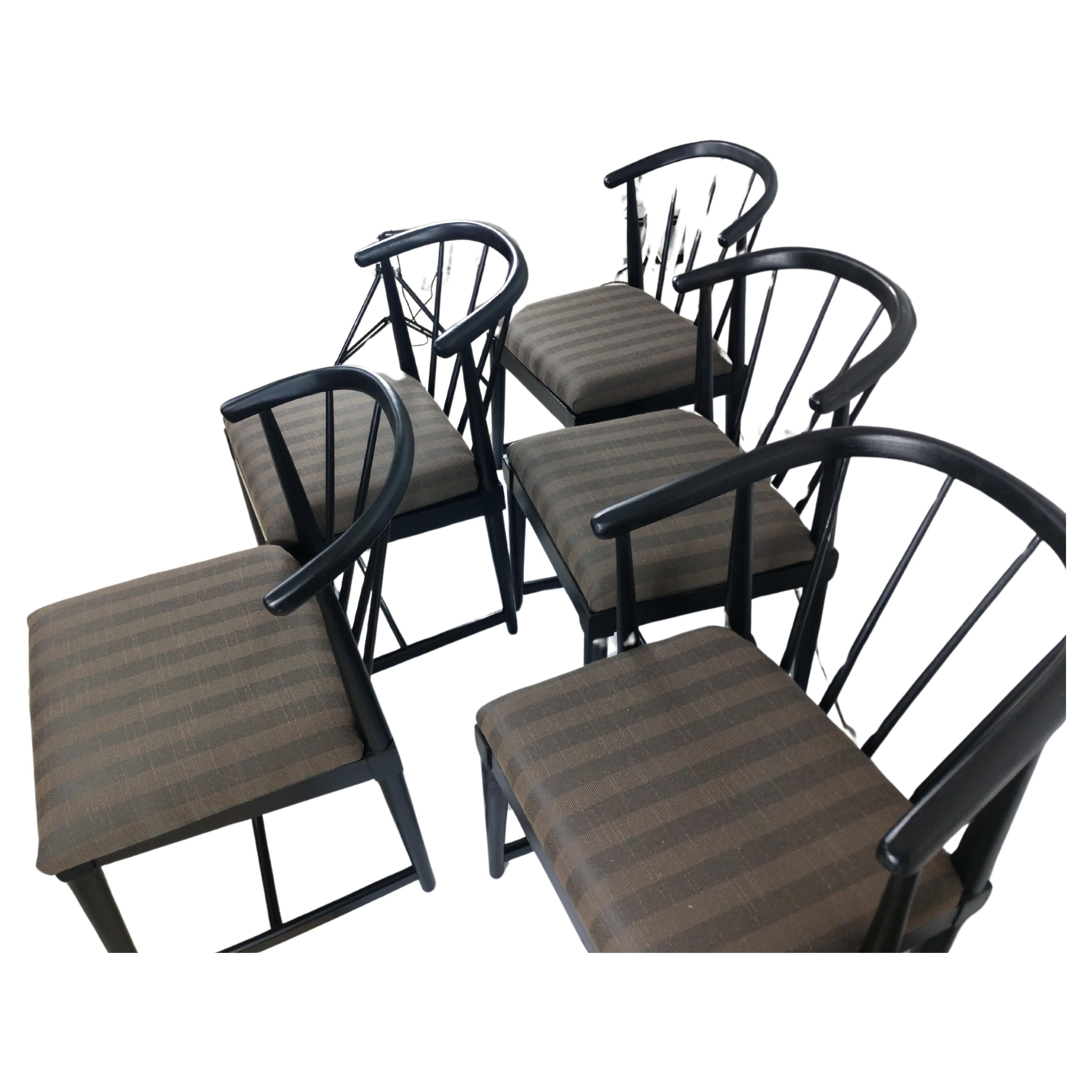 Américain Table de salle à manger moderne du milieu du siècle dernier avec six chaises et trois feuilles de Mengel en vente