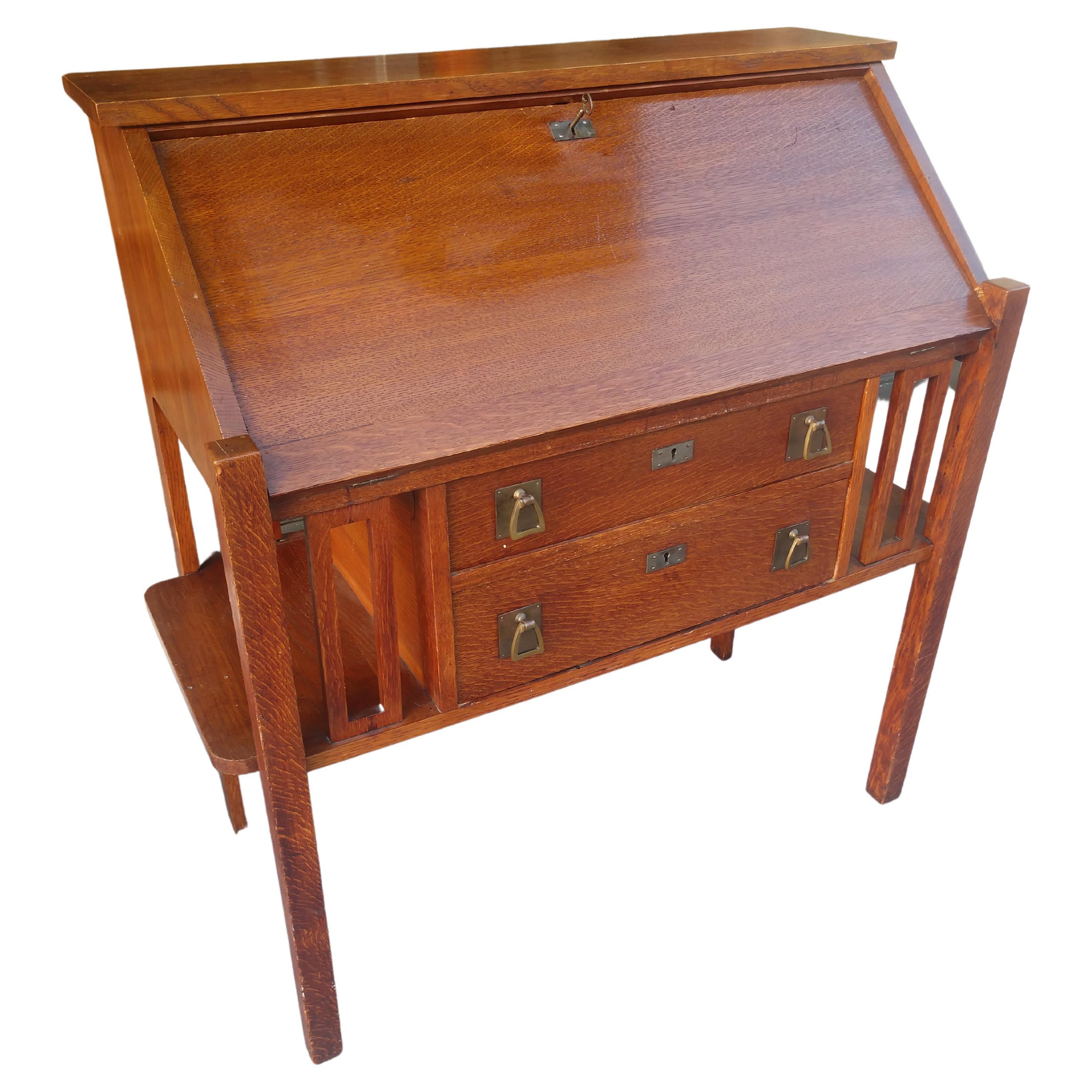 Mission Oak Arts & Crafts Slant Front Desk, C1915 For Sale