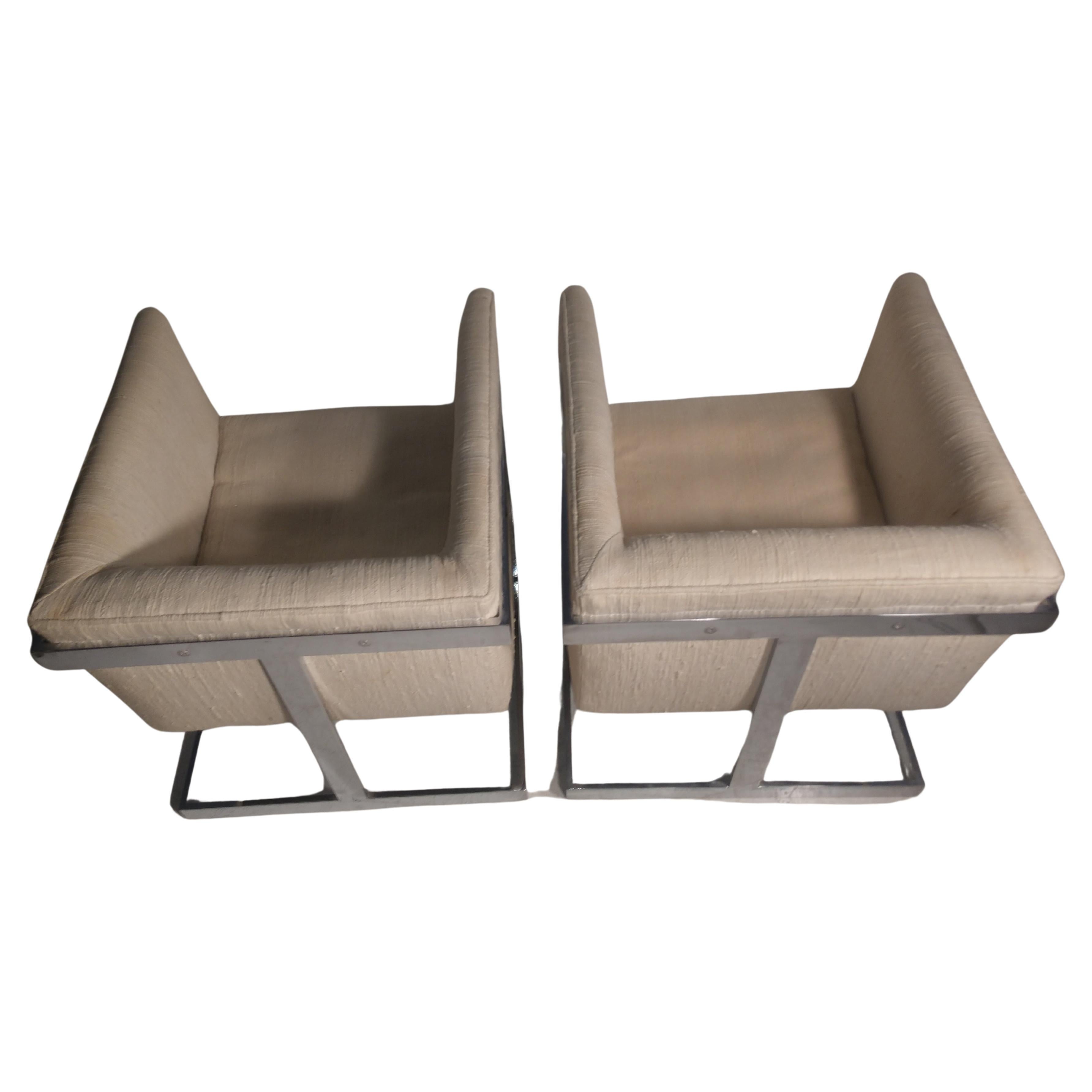 Mid-Century Modern Paire de chaises cubiques mi-siècle moderne de Milo Baughman en vente