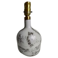 Skandinavische Mid-Century-Modern-Tischlampe in Form einer Flasche von Holmegaard