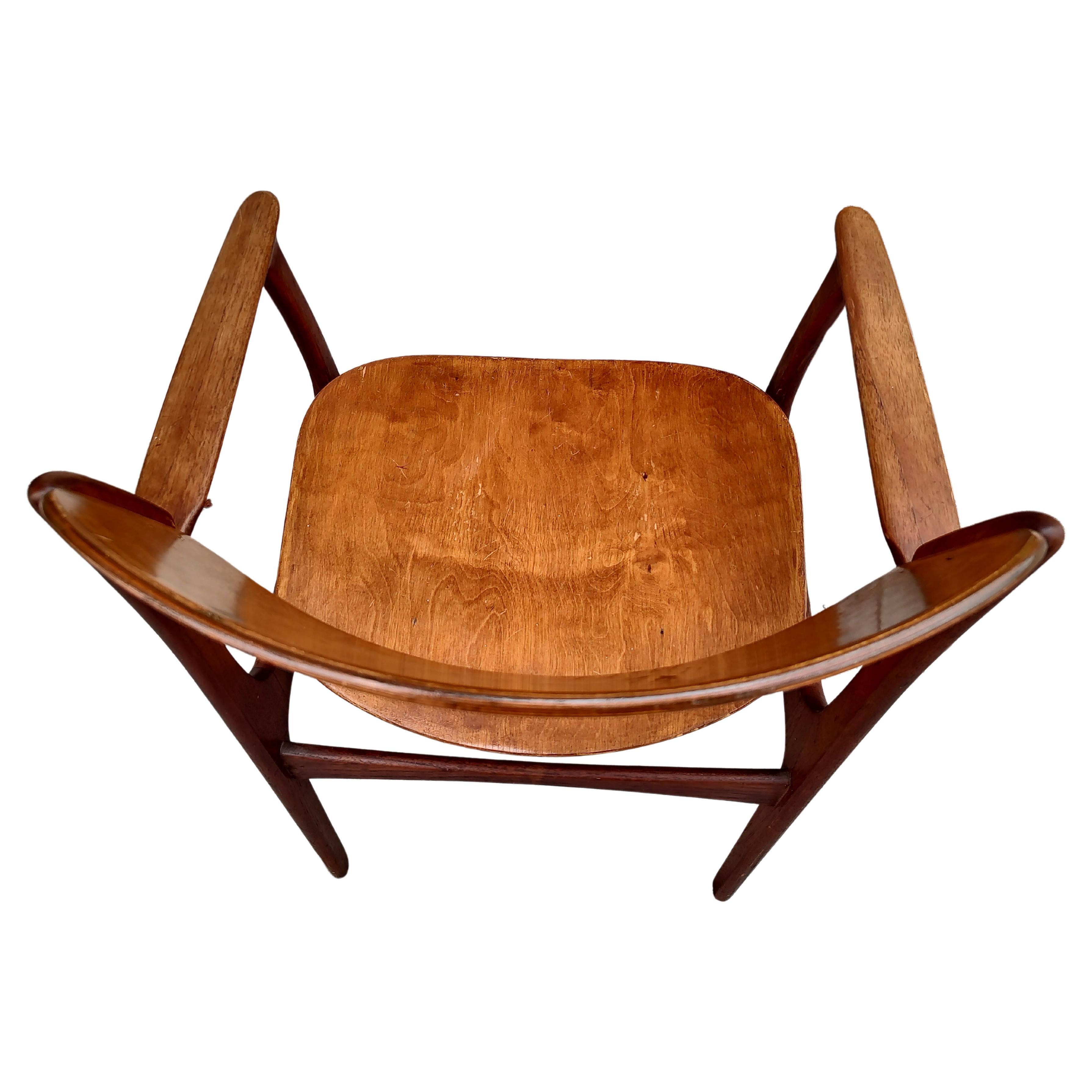 Mid Century Danish Modern Teak Dining Desk Chair by Erik Buch In Good Condition For Sale In Port Jervis, NY