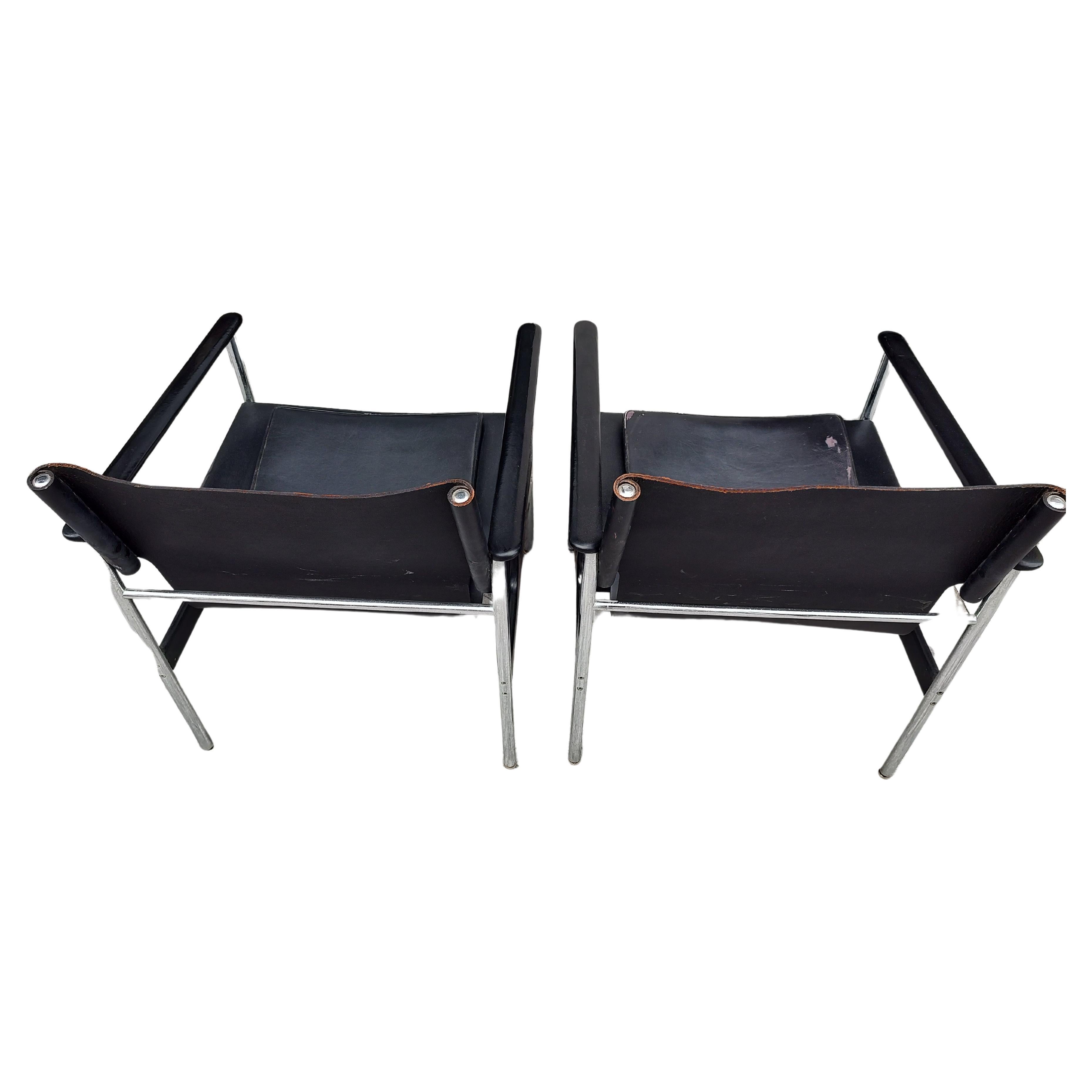 Hand-Crafted Pair of Mid-Century Modern Sculptural Lounge Chairs 