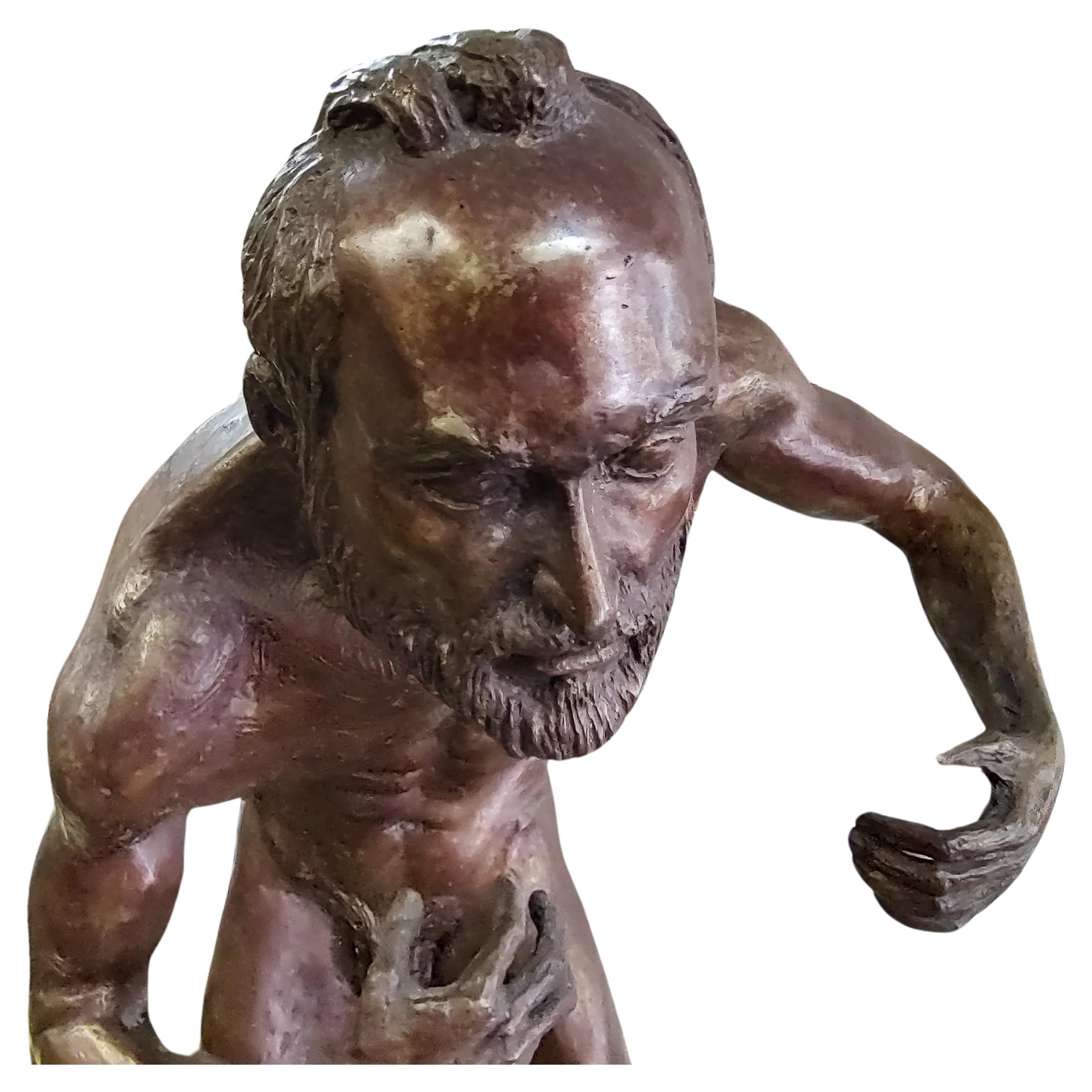 Sculpture en bronze du milieu du siècle d'un homme par Michael Shacham « Power of Tyranny » (La puissance de la Tyrannie) en vente 1