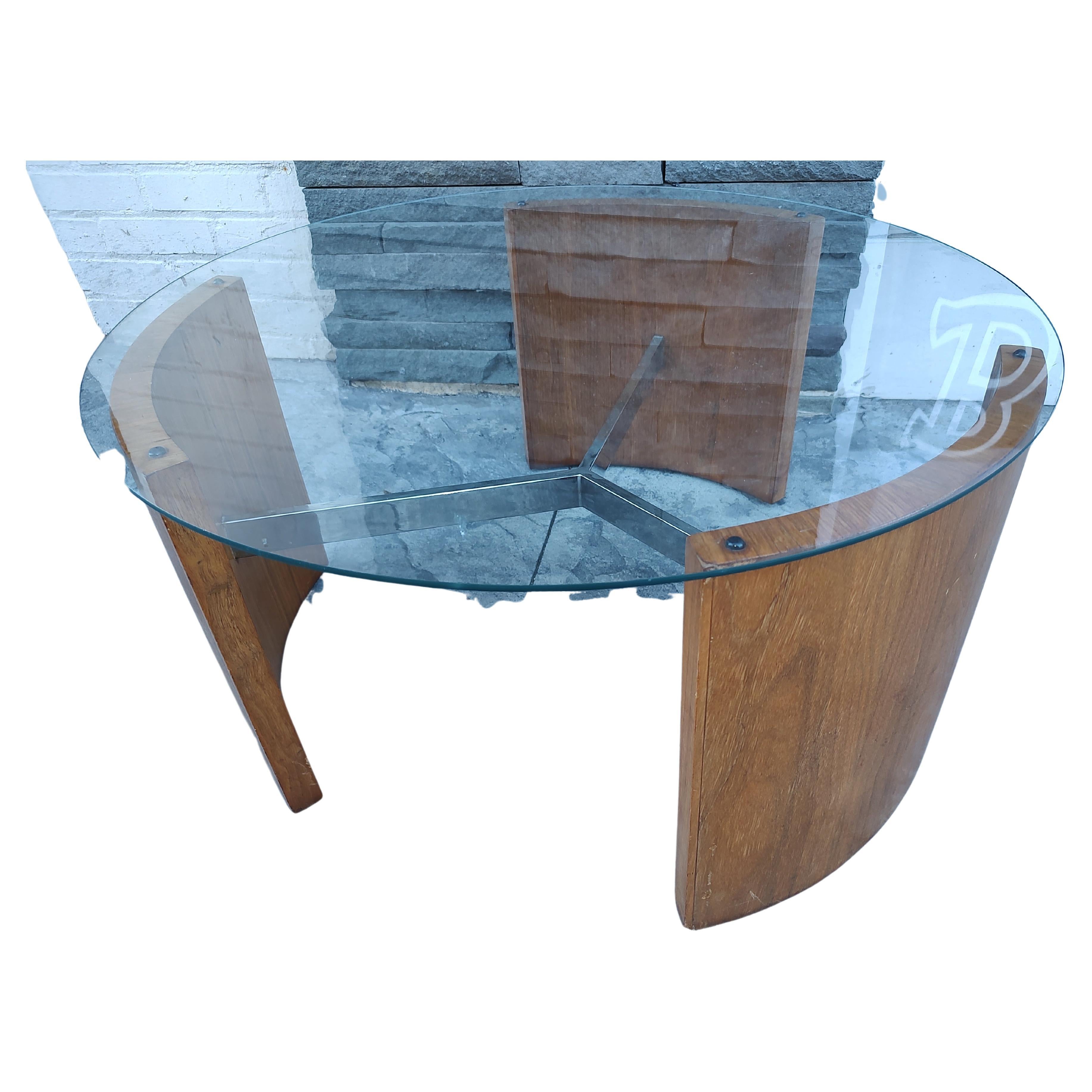 Américain Table à cocktail sculpturale « Radius » de Vladimir Kagan, mi-siècle moderne en vente