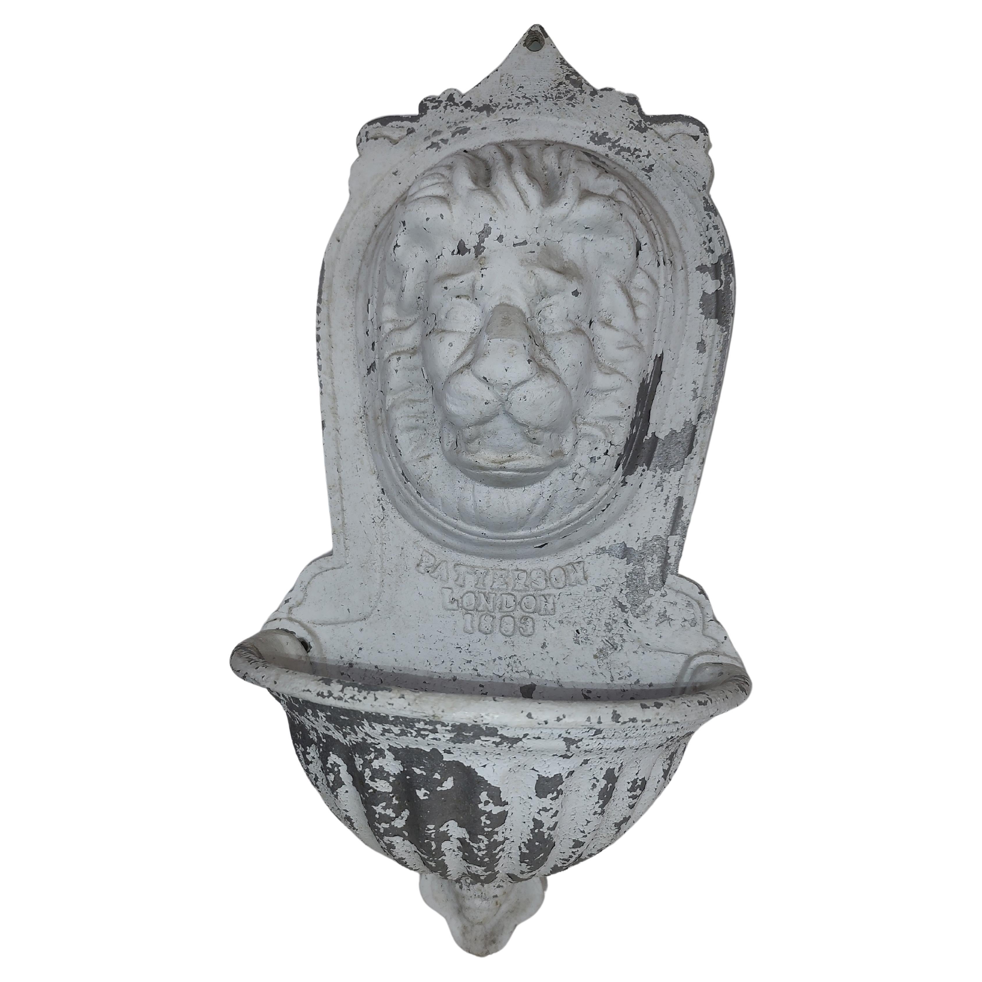 Wandbrunnen-Pflanzgefäß aus Aluminiumguss mit Löwenkopf, Patterson London 1893