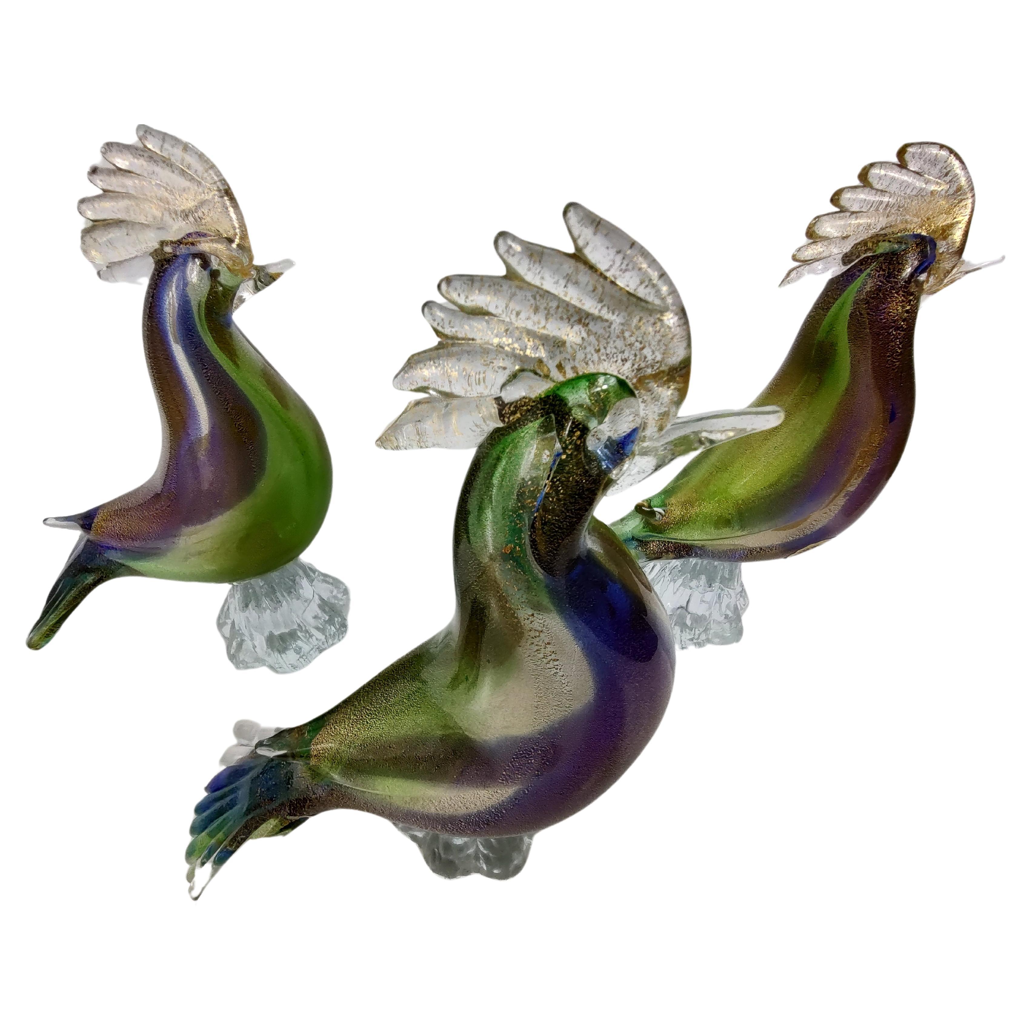 Hand-Crafted Mid-Century Modern Sculptural Italian Murano Hand Blown Art Glass Birds C1965 For Sale