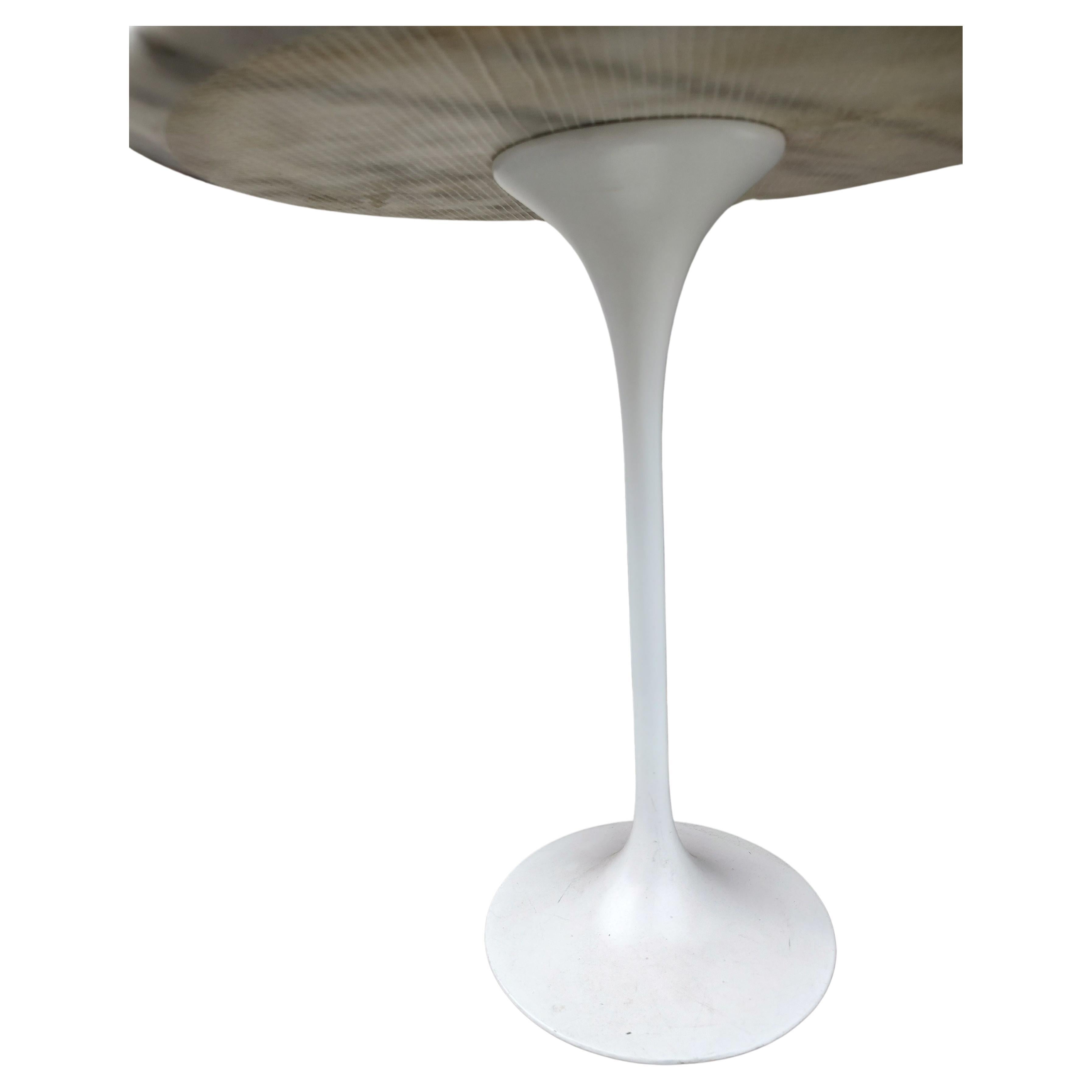 American Marble Top Tulip Saarinen Style Side Table For Sale
