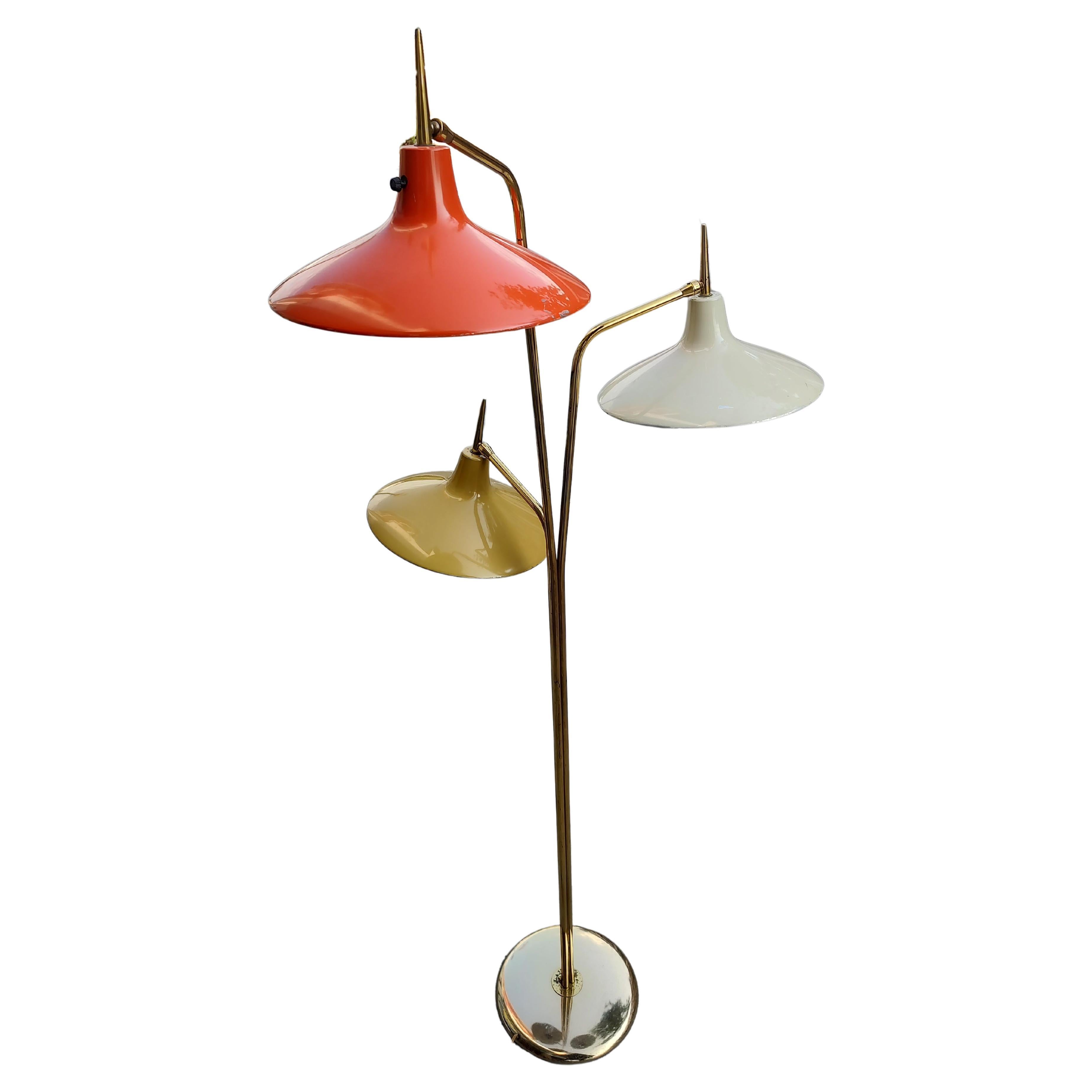 Mid Century Modern Sculptural Italian Triennial Floor Lamp Enameled Shades In Good Condition For Sale In Port Jervis, NY