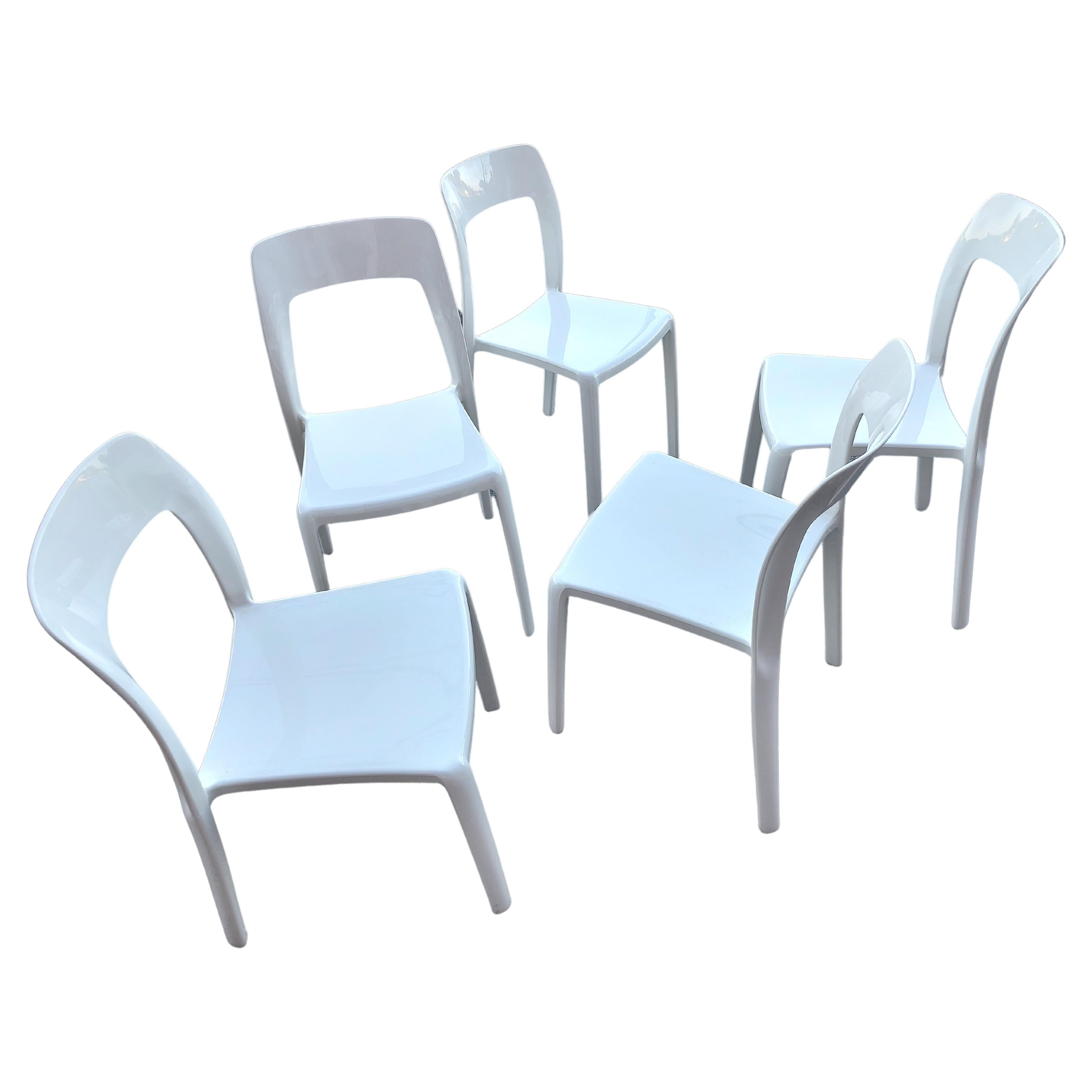 Italian 10 Mid Century Modern Stacking Chairs by AIR in White  For Sale