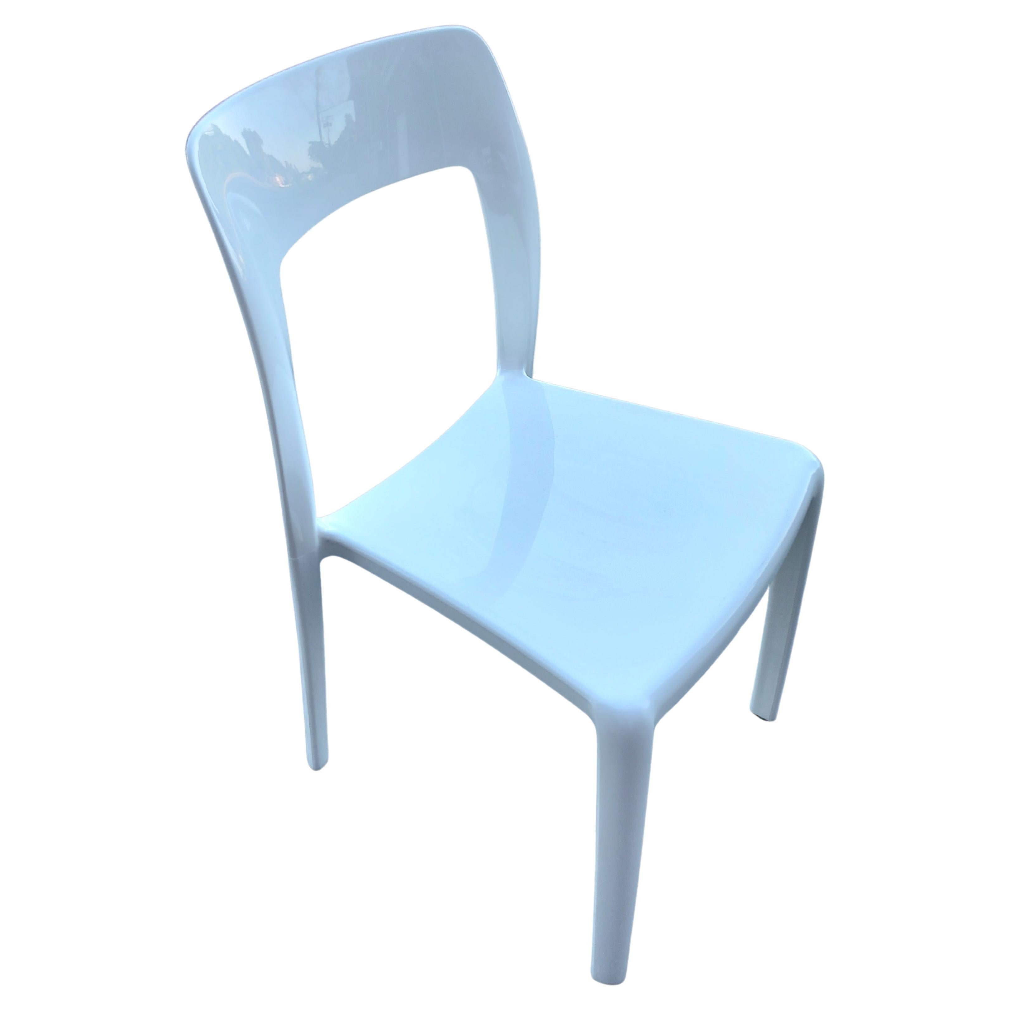 10 moderne Stapelstühle aus der Mitte des Jahrhunderts von AIR in Weiß im Angebot 1