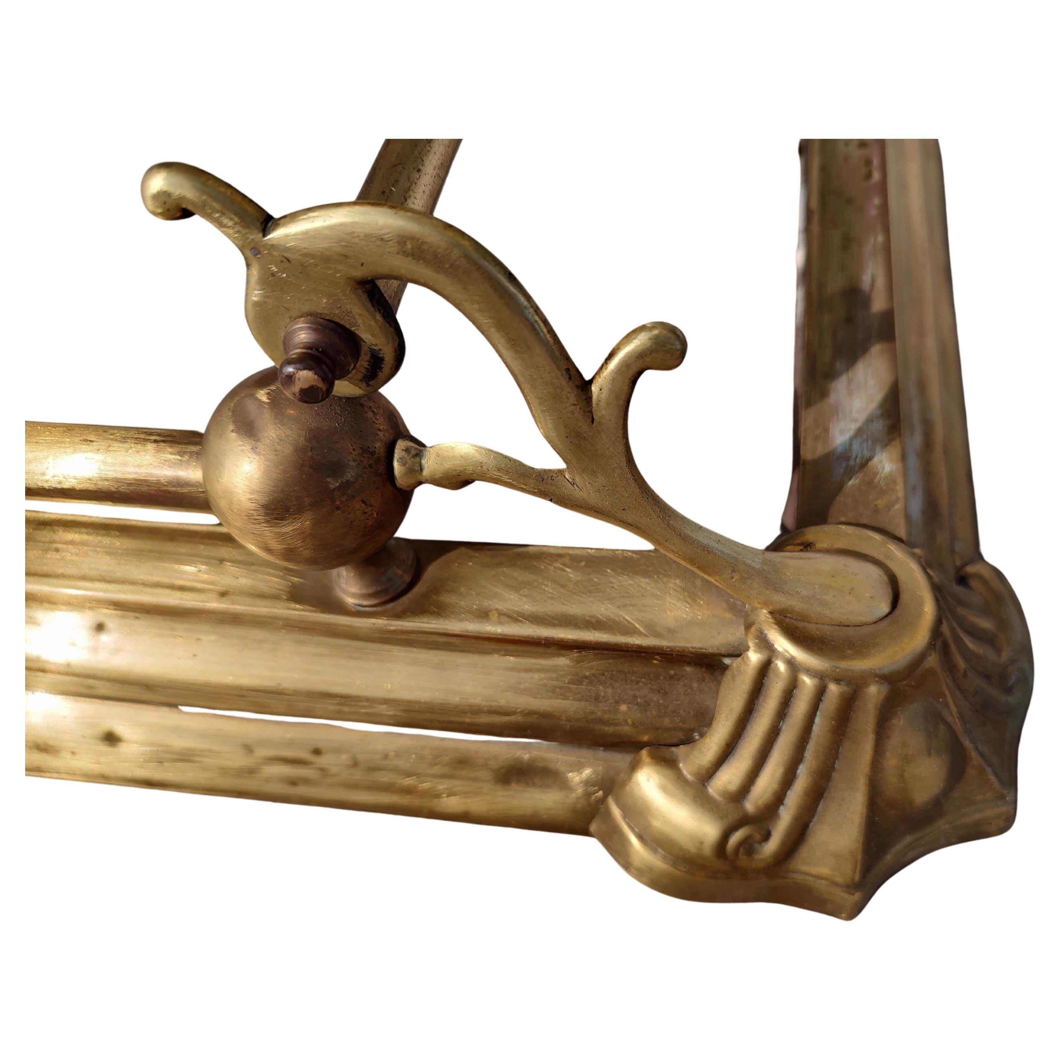 Métal Défenseur de cheminée en laiton de style English Regency du 19ème siècle en vente