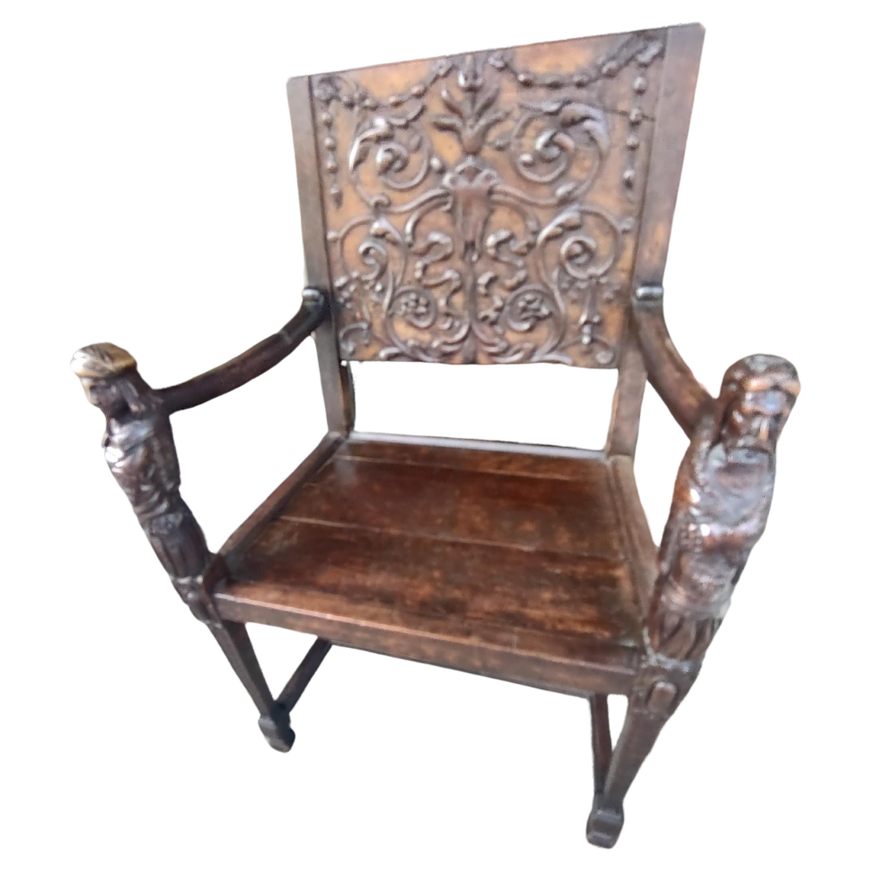 Handgeschnitzter italienischer Renaissance-Sessel aus dem frühen 18. Jahrhundert mit Figuren