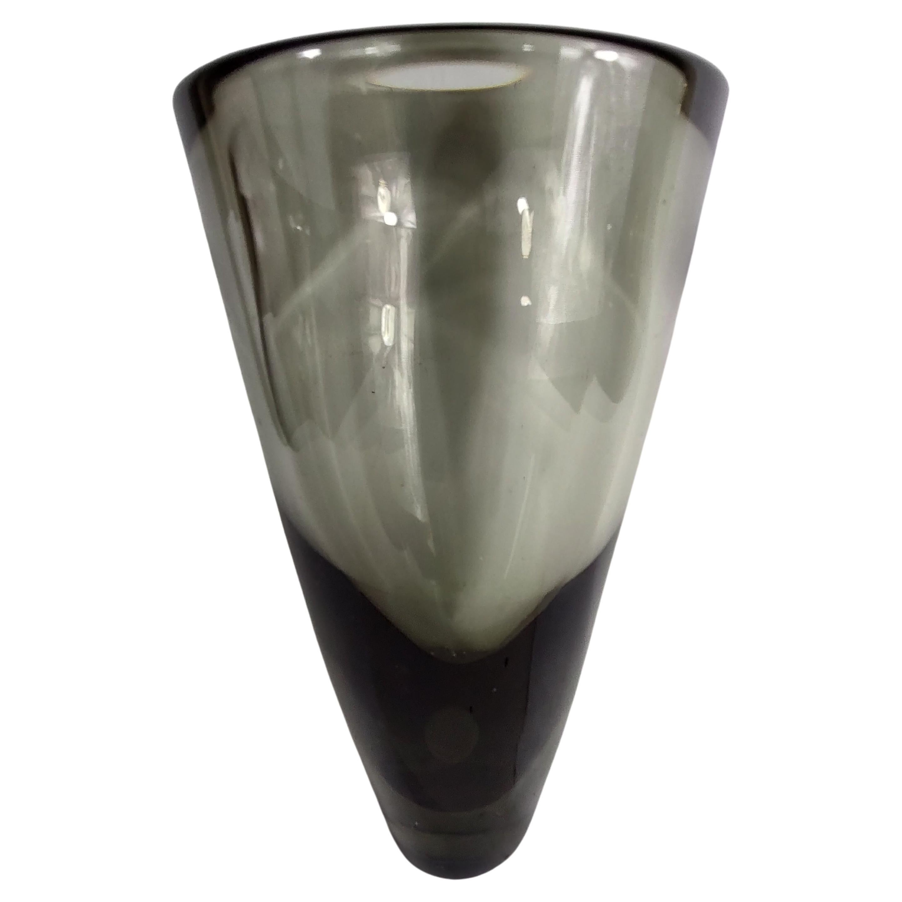 Vase en verre d'art moderne du milieu du siècle dernier de Per Lutken pour Holmegaard, vers 1960