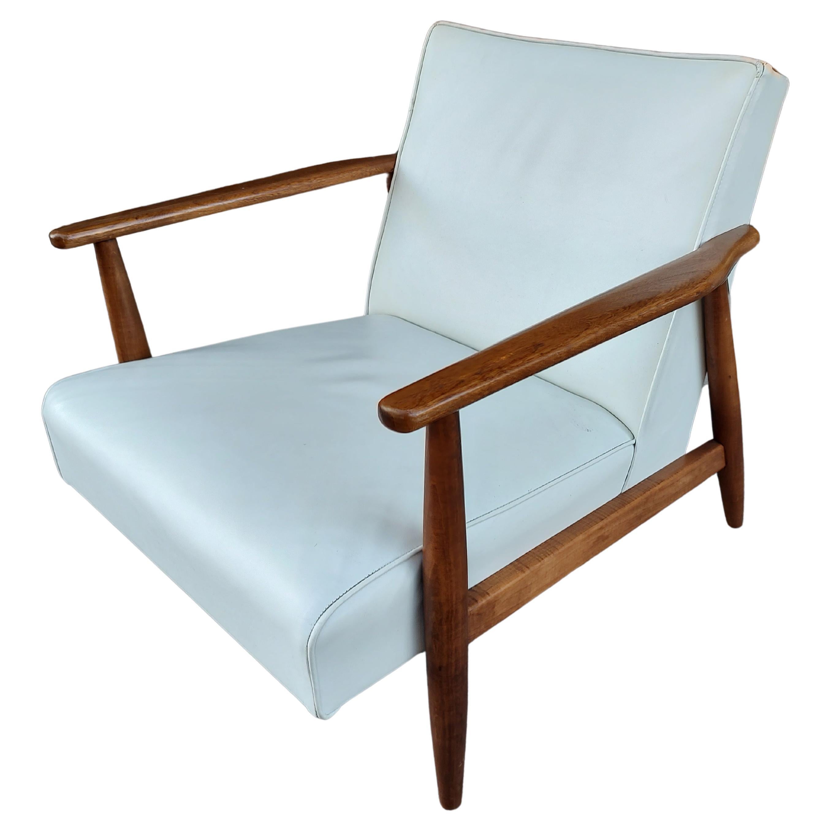 Mid-Century Modern Walnut Frame Lounge Chair by Viko Baumritter  For Sale