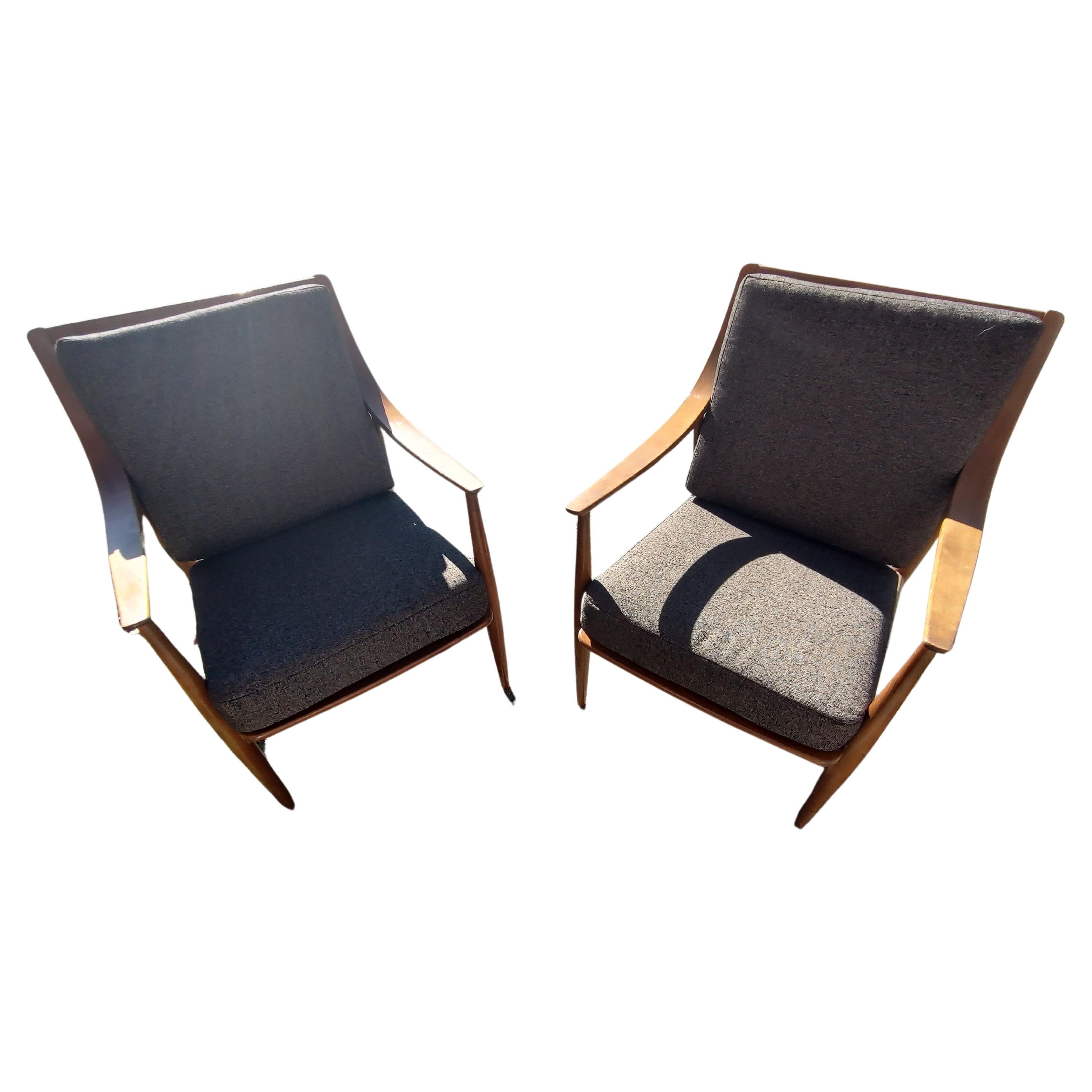 Mid-20th Century Pair of Mid-Century Modern Lounge Chairs by Peter Hvidt & Olga Molgaard Neilson  For Sale