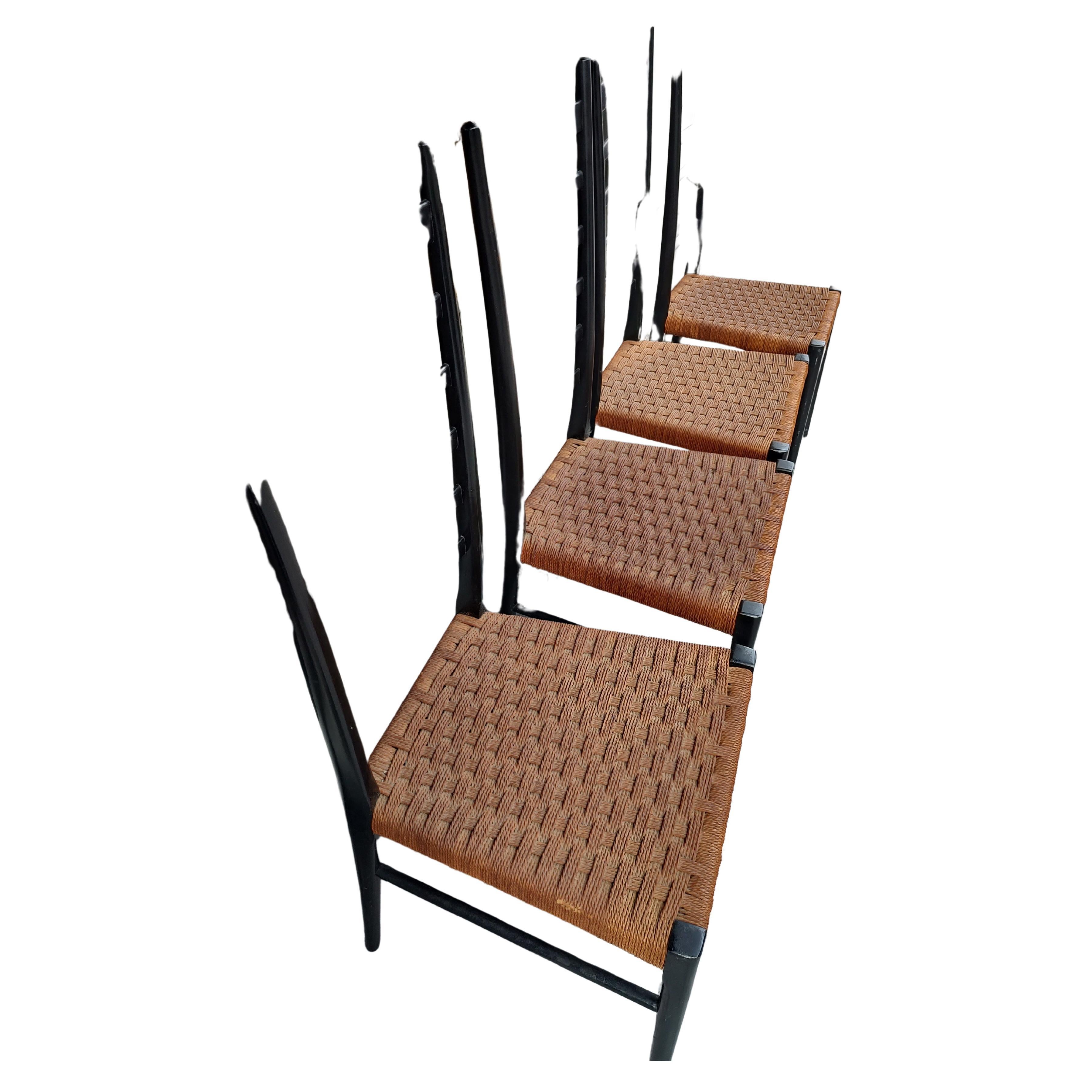 Corde Chaises de salle à manger en ébène de style moderne du milieu du siècle dernier attribuées à Gio Ponti en vente