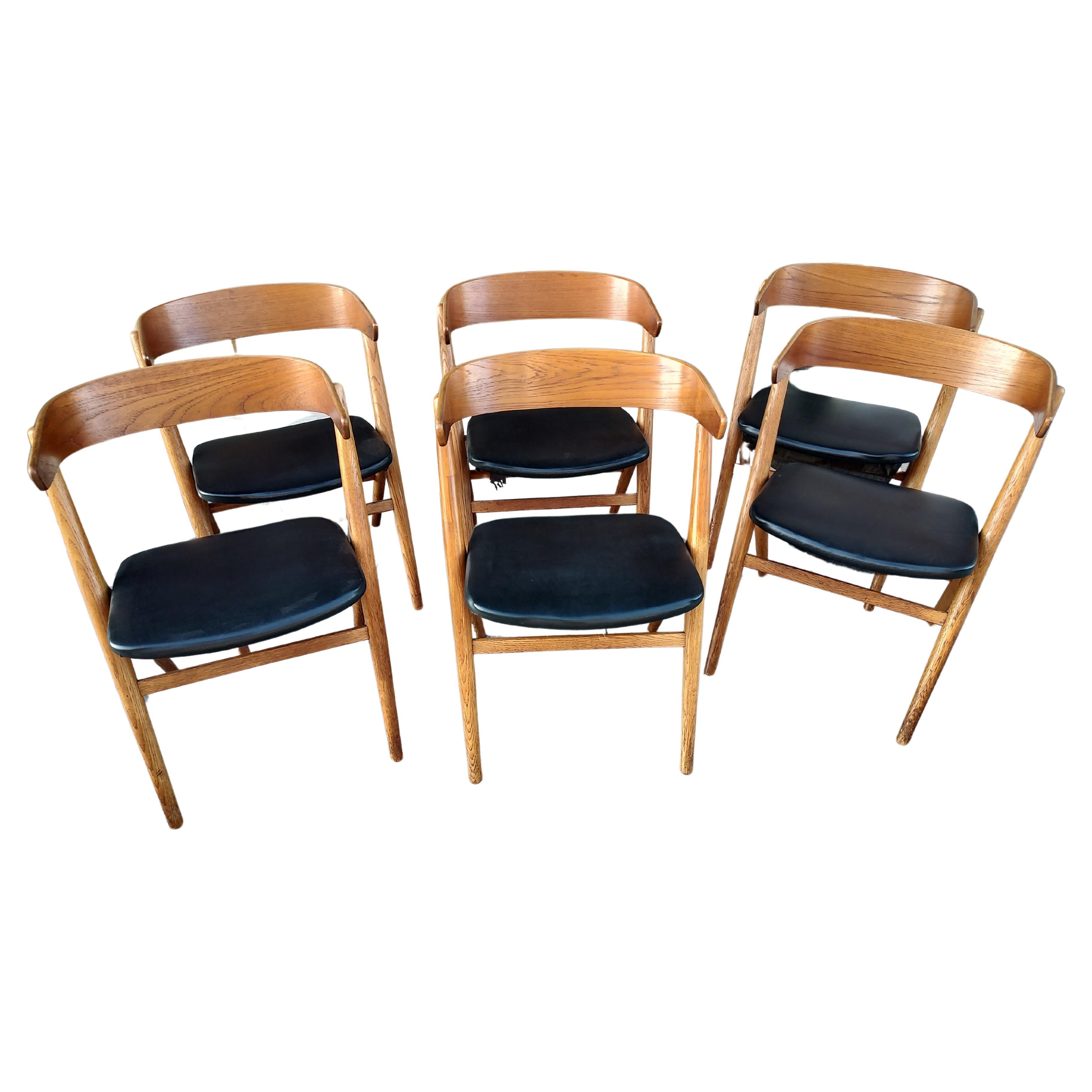 Scandinavian Modern Set of Six Mid-Century Modern Danish Dining Chairs no. 9 by Helge Sibast For Sale