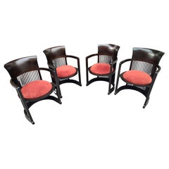 Ensemble de 4 chaises Frank Lloyd Wright de style Arts & Crafts moderne du milieu du siècle dernier par Cassina