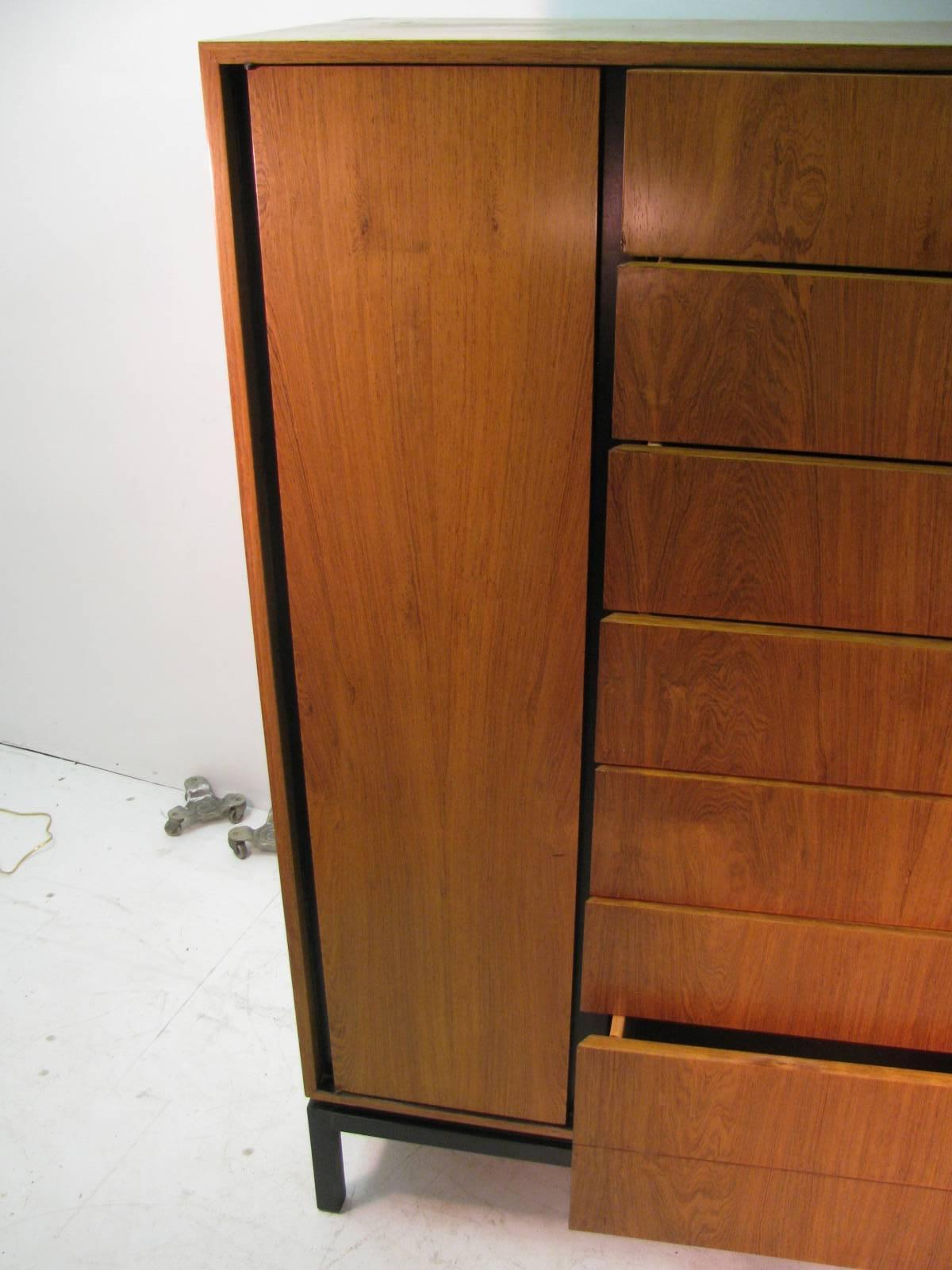 Mid-Century Modern Rosewood Tall Dresser with Ebonized Frame Edward Wormley In Good Condition For Sale In Port Jervis, NY