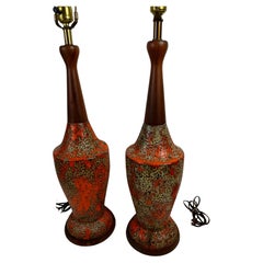Paar moderne skulpturale Tischlampen aus Nussbaumholz und vulkanischer Lava-Keramik aus der Mitte des Jahrhunderts