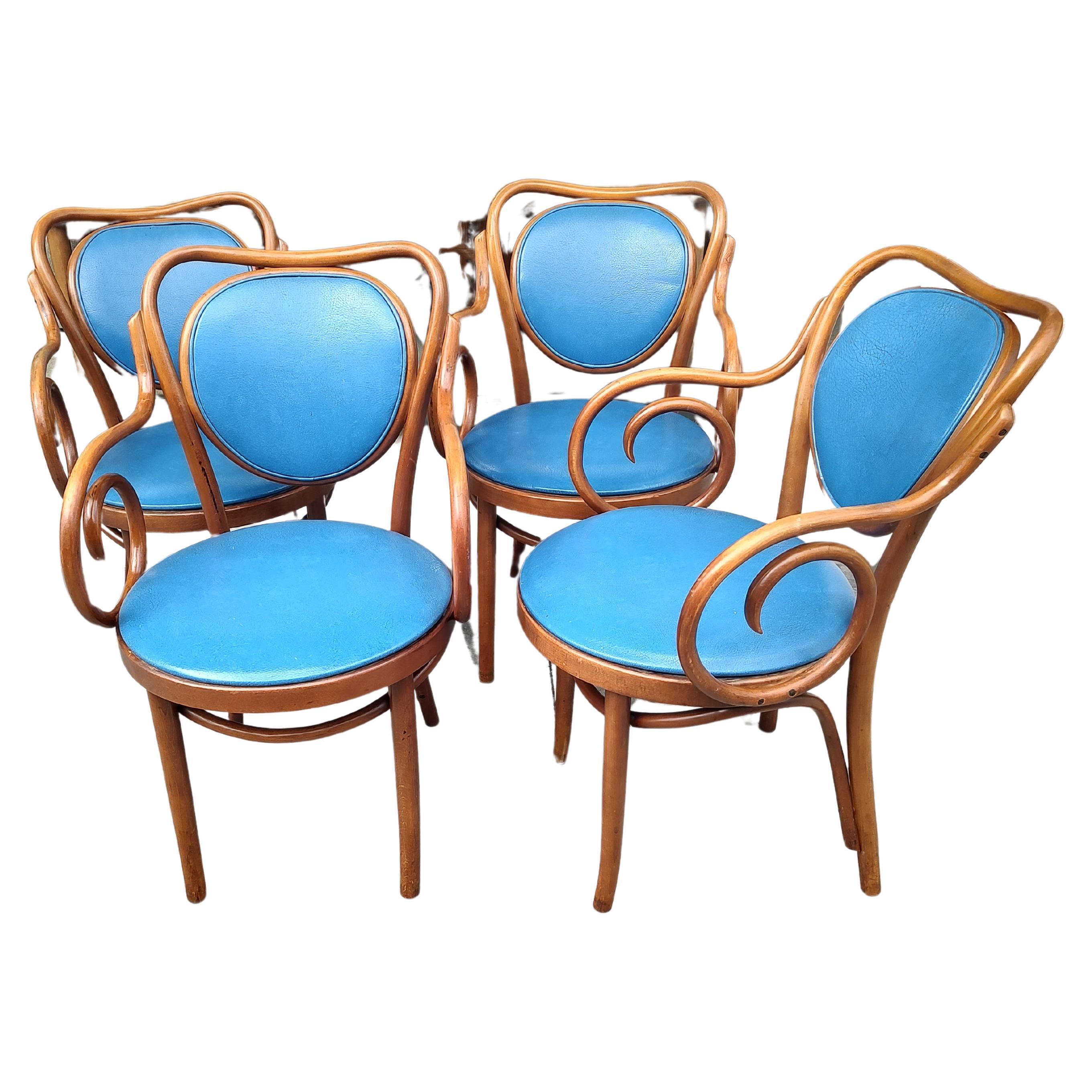 Modern Mid-Century Set of 4 Thonet Style Bentwood Dining Room Armchairs For Sale
