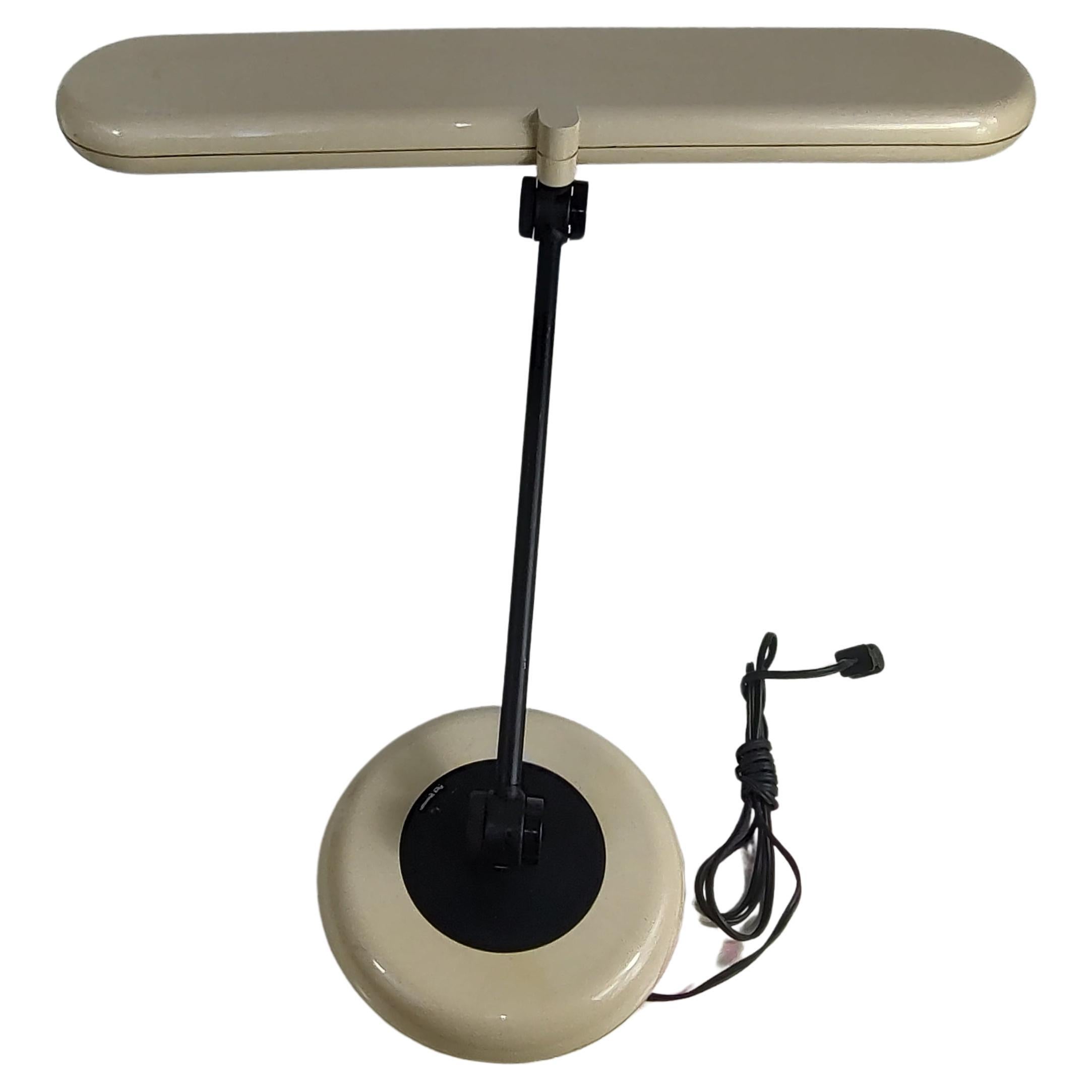 Mid-Century Modern Sculptural Table Desk Lamp by Park Sherman For Sale