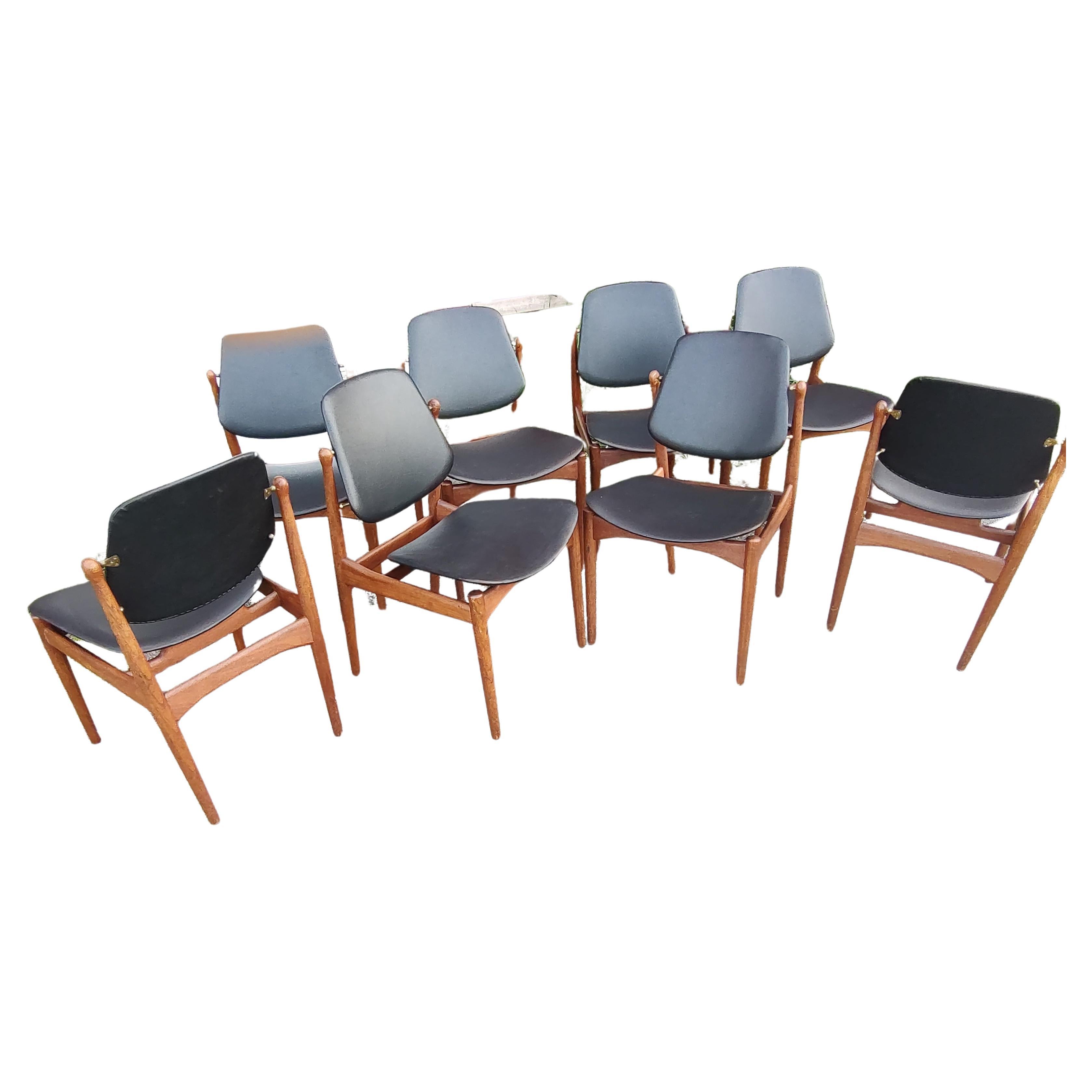 Arne Vodder Set of 8 Mid Century Danish Modern Dining Chairs France & Daverkosen For Sale 2