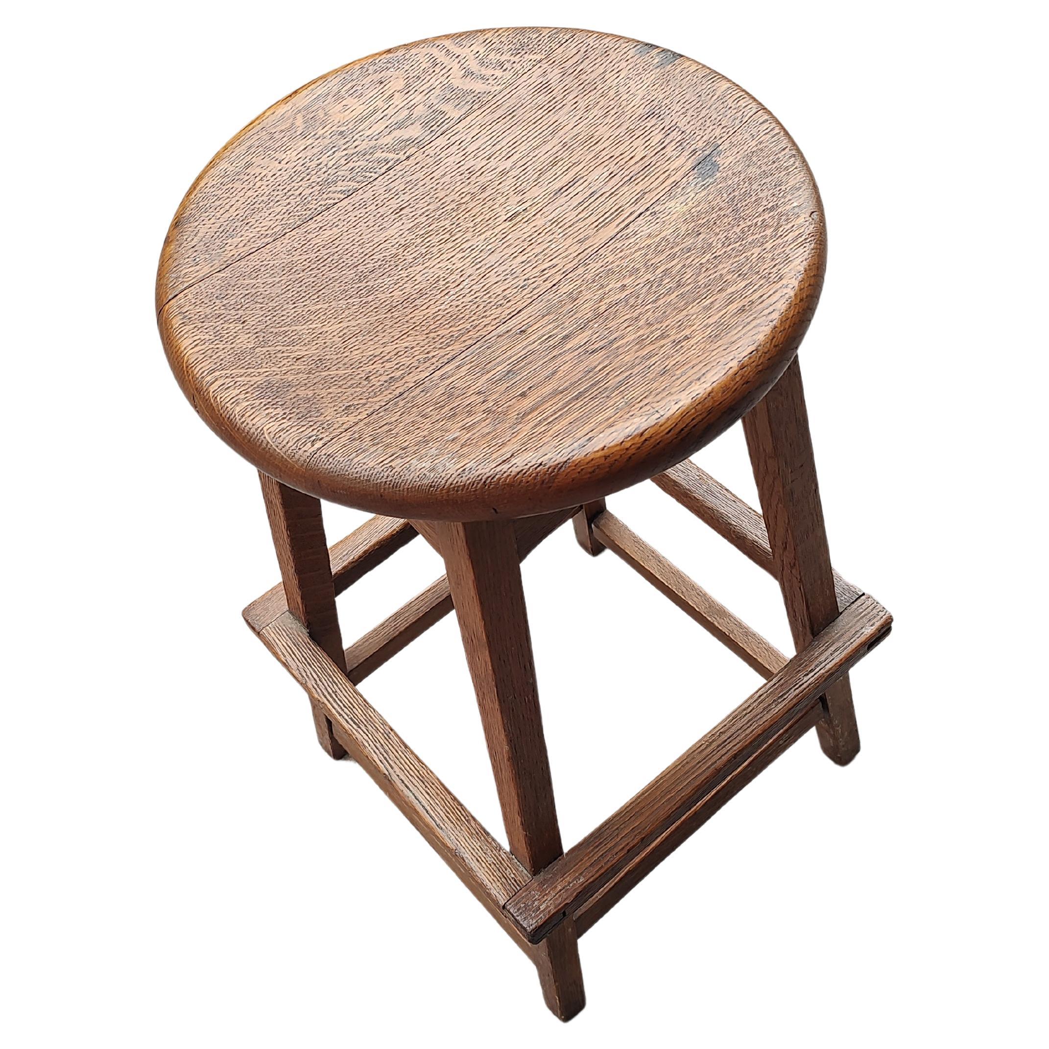 Arts & Crafts Mission Style Oak Drafting Table Stool, circa 1925 In Good Condition For Sale In Port Jervis, NY