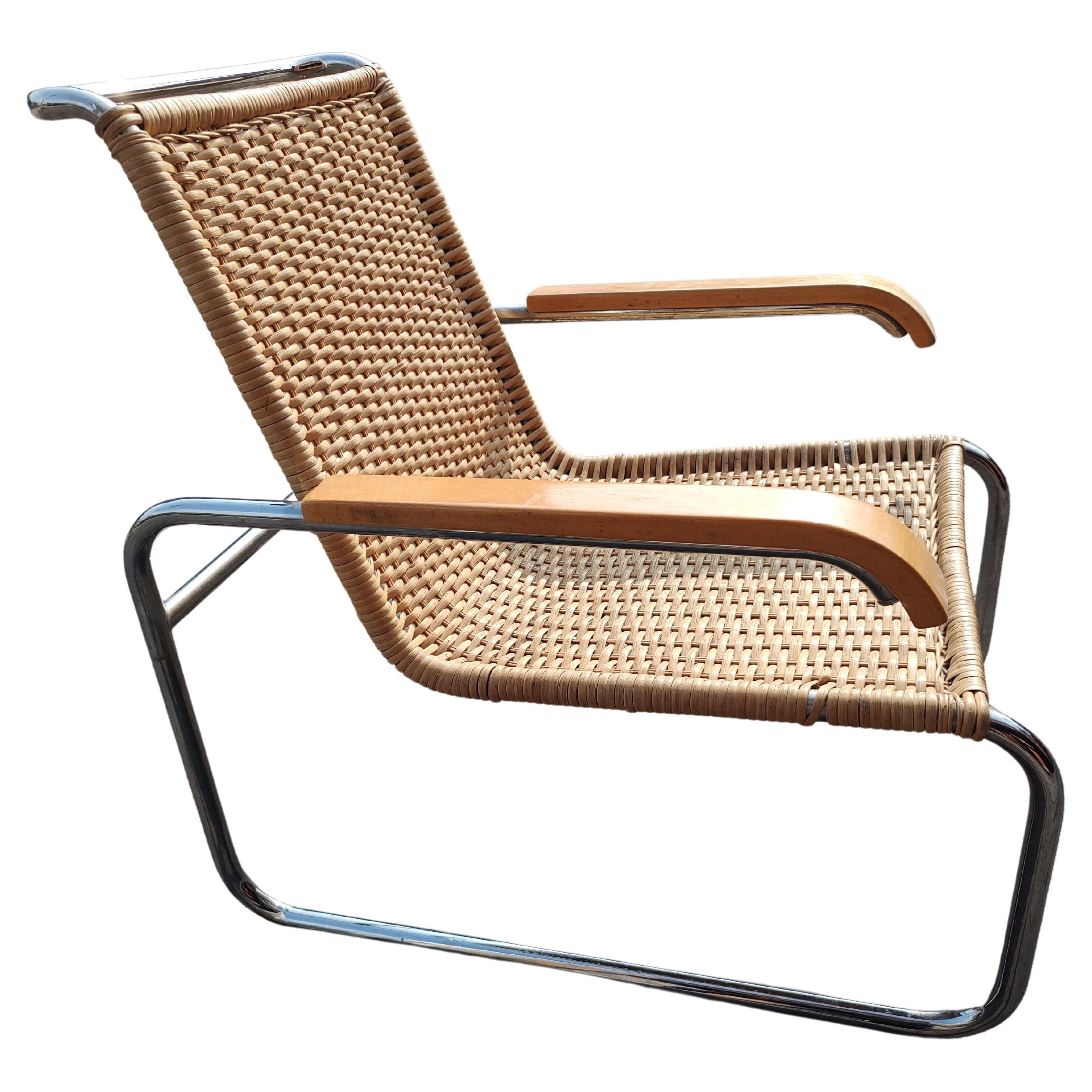 Late 20th Century Mid Century Modern Sculptural Lounge Chair B-35 by Marcel Breuer ICF Germany For Sale